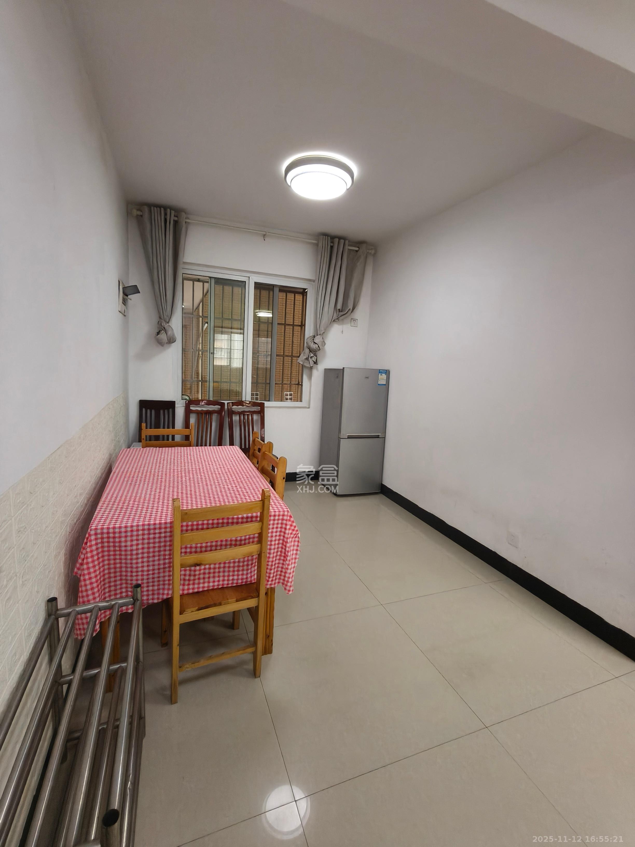 星城新宇黎锦苑  3室2厅1卫    1800.0元/月室内图