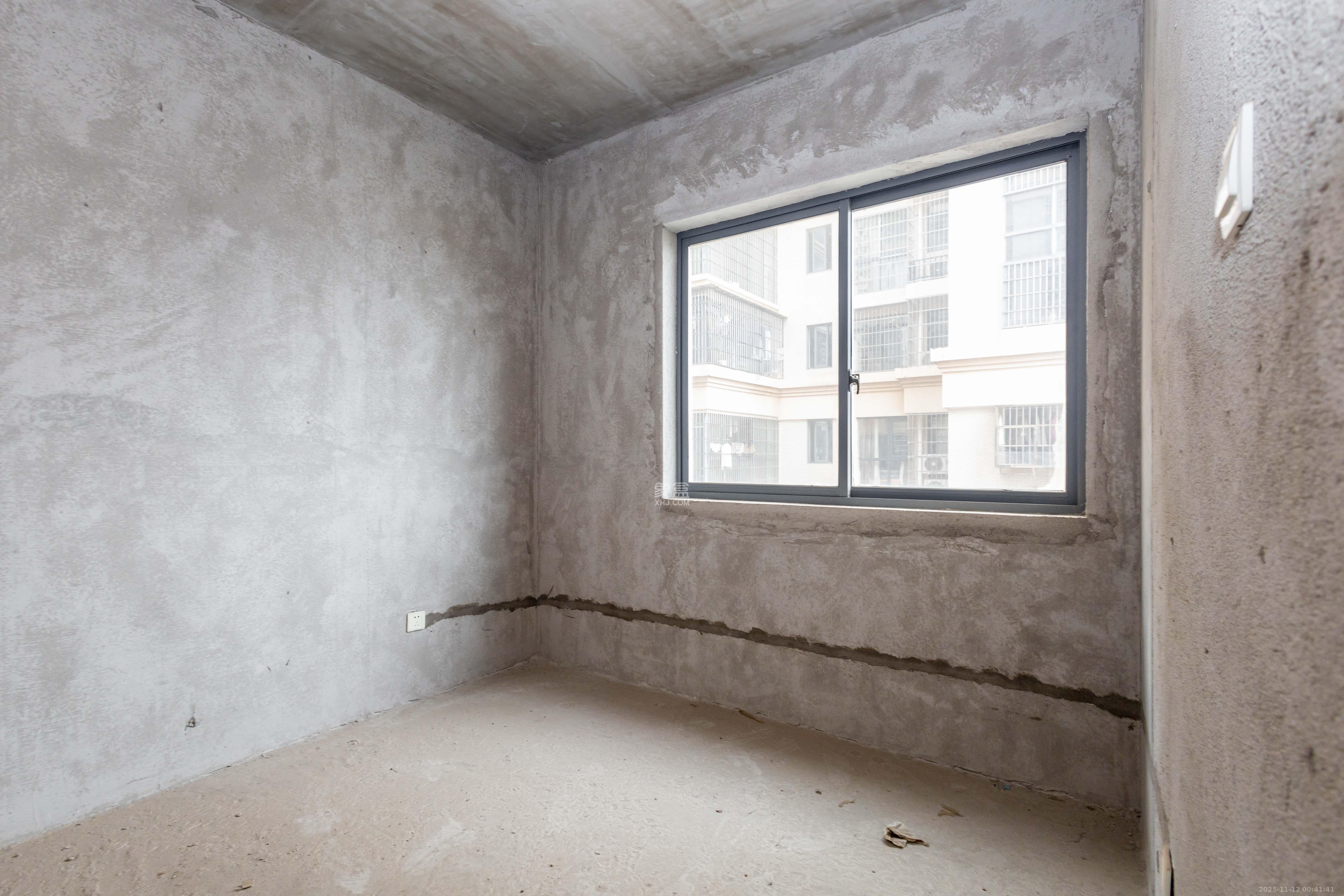 佳美紫郡  3室2厅1卫    49.8万卧室