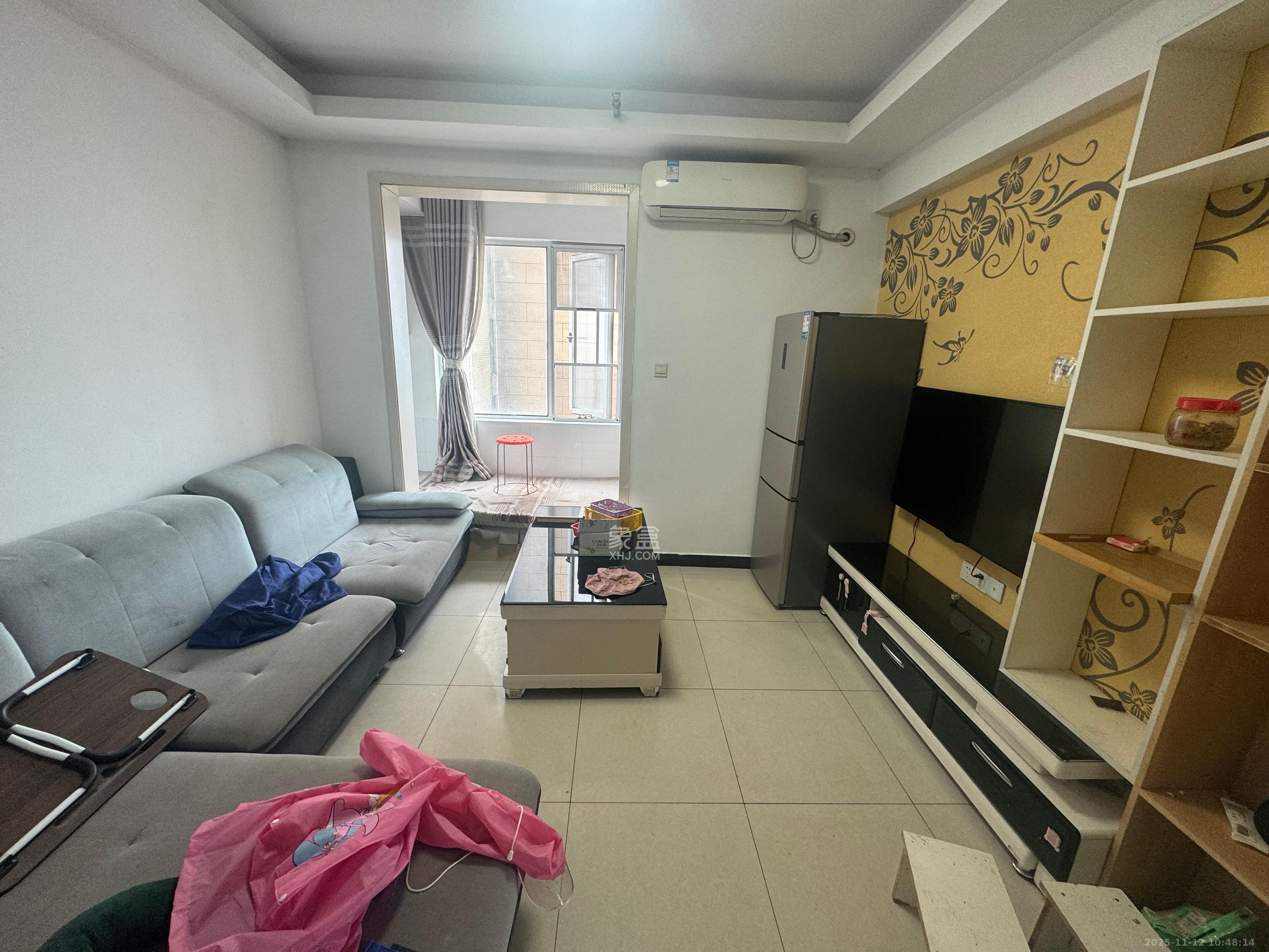 万科魅力之城  2室1厅1卫    1800.0元/月