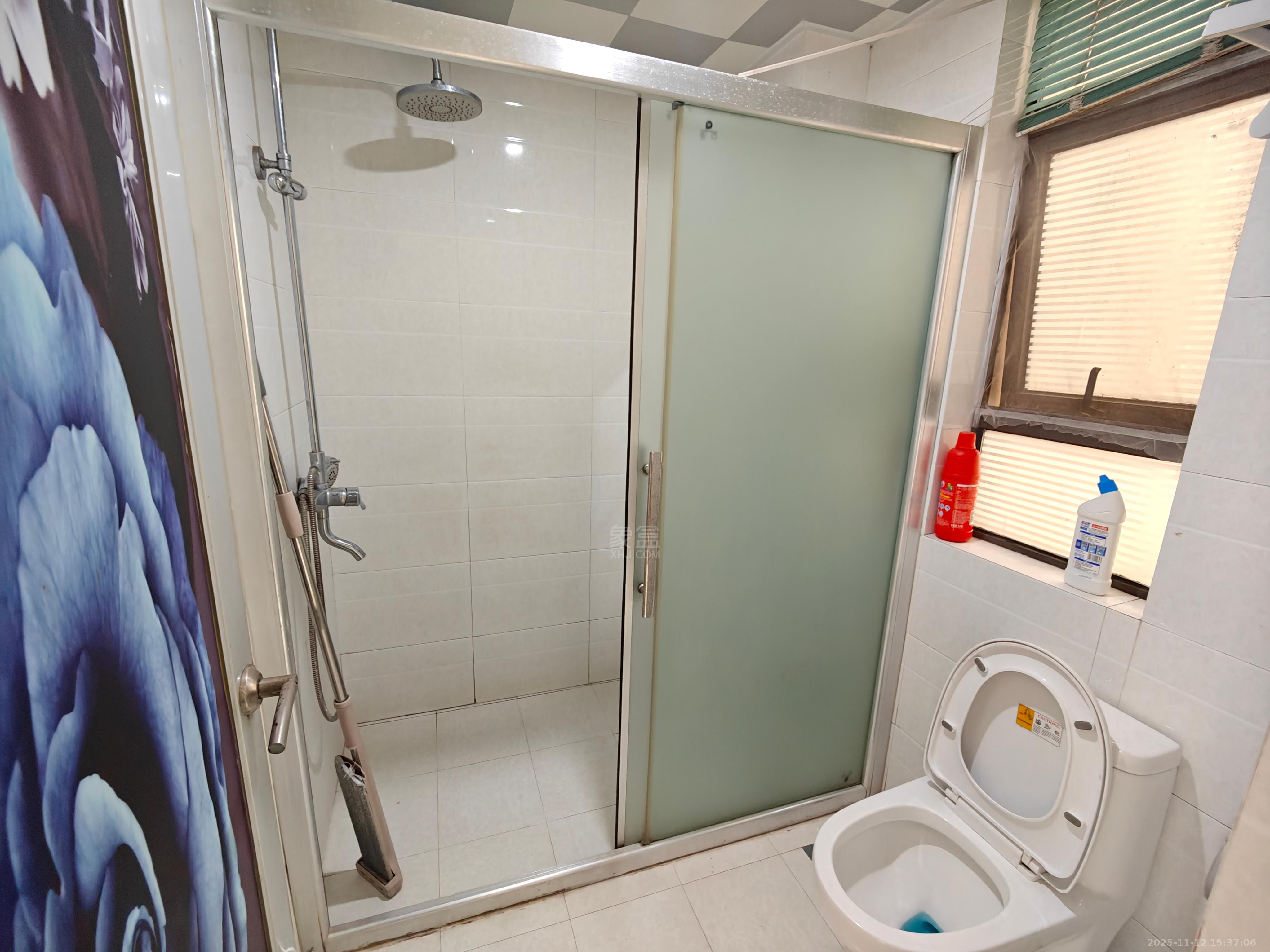 佳兆业金域天下二期 3室2厅1卫 1500.0元/月 佳兆业金域天下二期 3室2厅1卫 1500.0元/月室内图