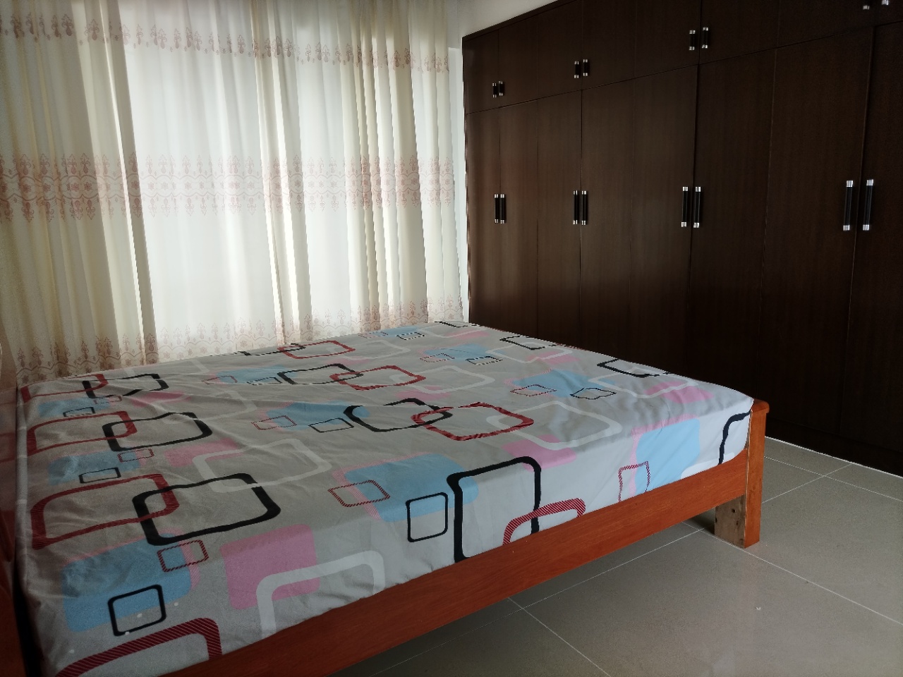 金鹿公寓  3室2厅2卫    2800.0元/月室内图