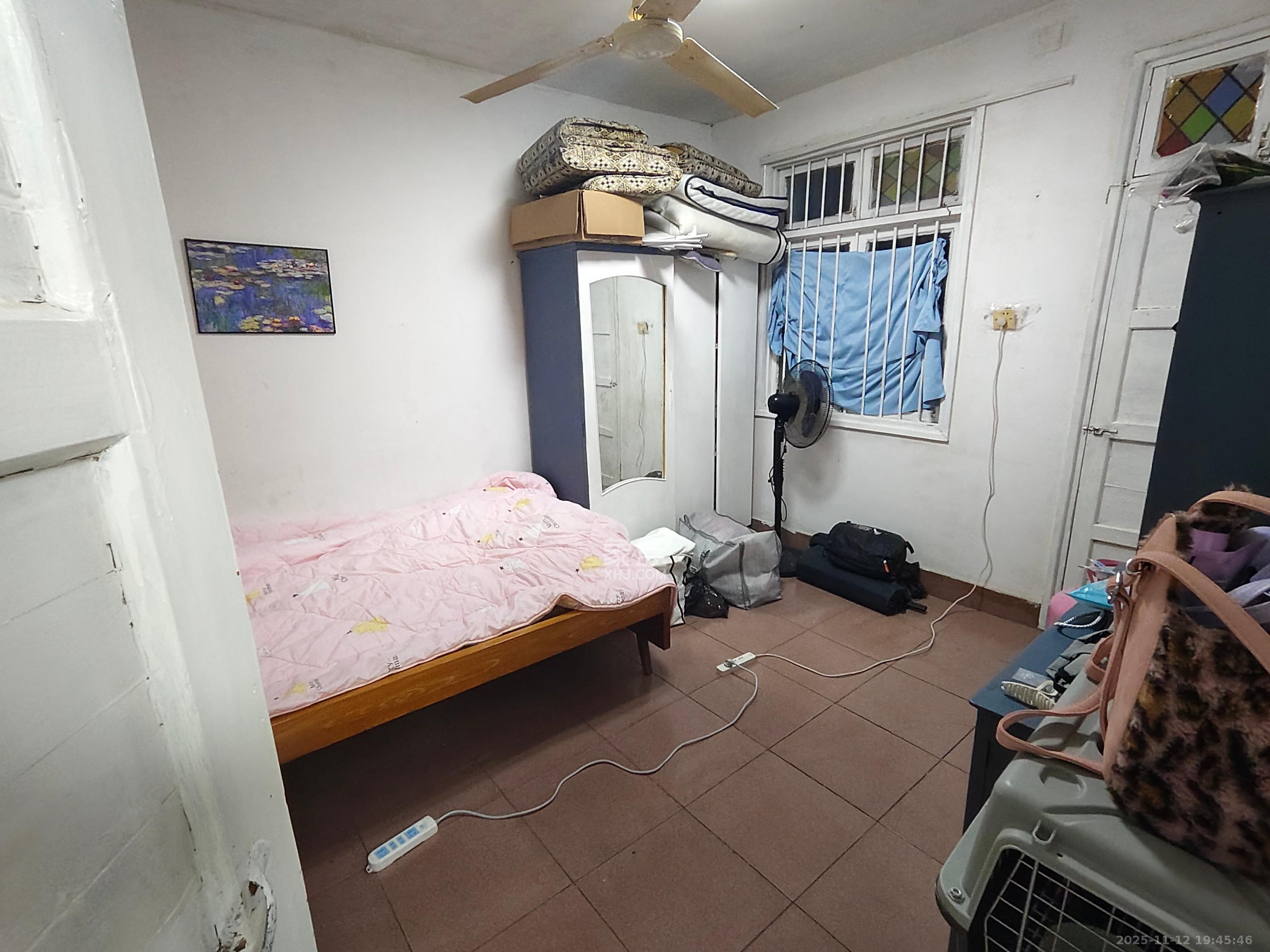 民政局宿舍  2室1厅1卫    1300.0元/月室内图