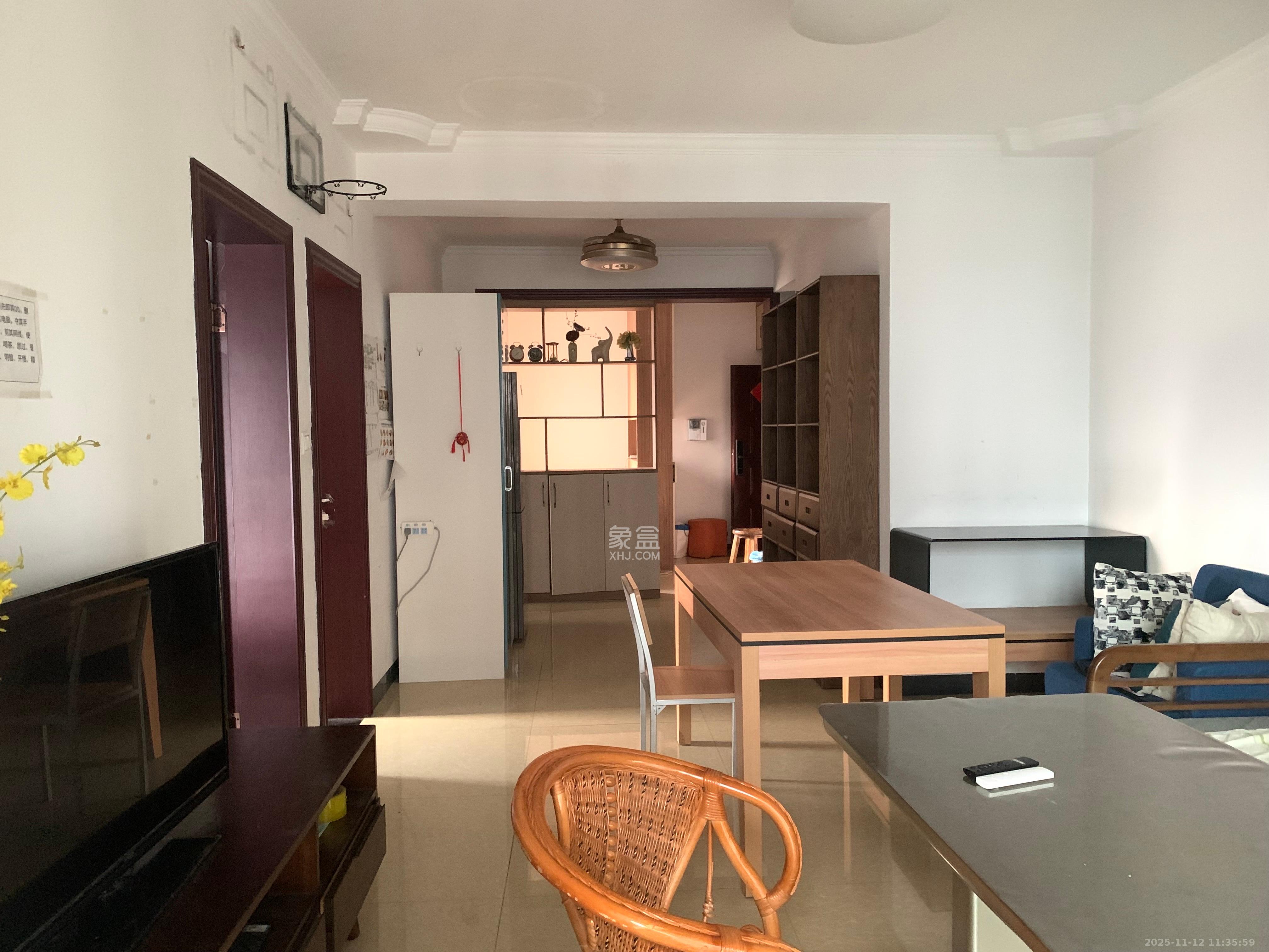 旭辉藏郡（藏郡、旭湘华府)  3室2厅1卫    2500.0元/月室内图