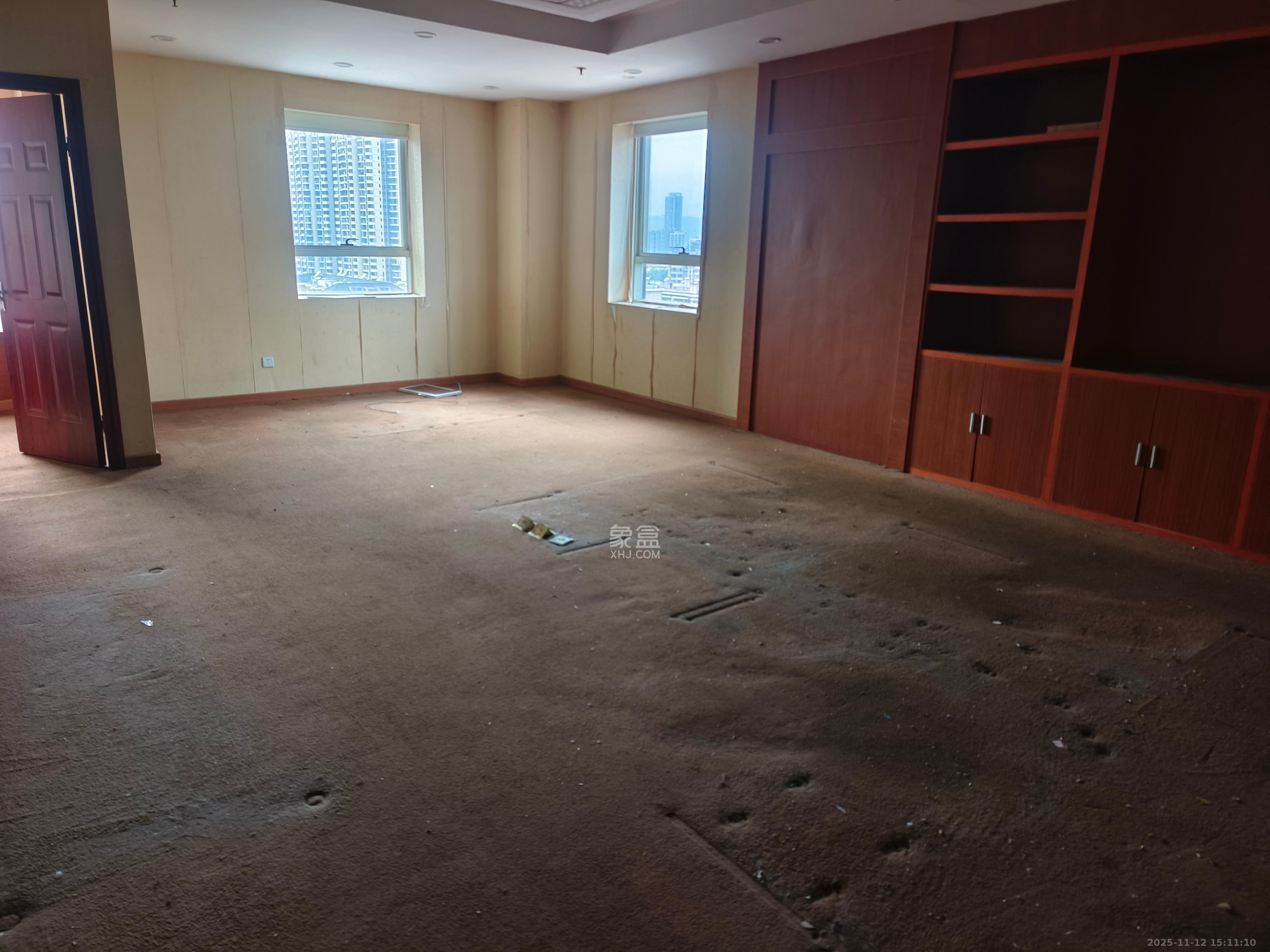 商会大厦   1274.0㎡      57300.0元/月室内图