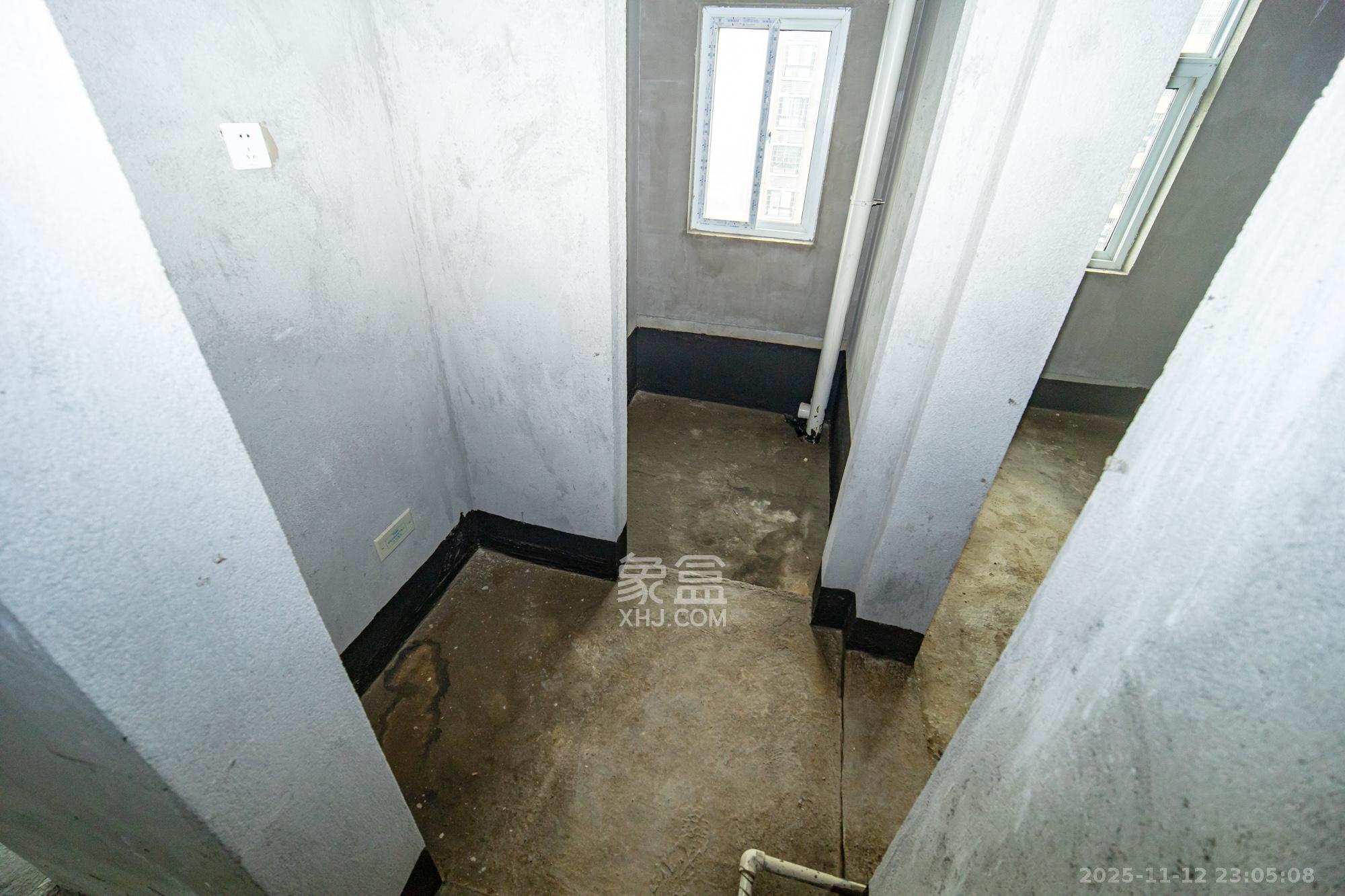 楚天世纪城西苑 2室2厅1卫 49.8万 楚天世纪城西苑 2室2厅1卫 49.8万卫生间