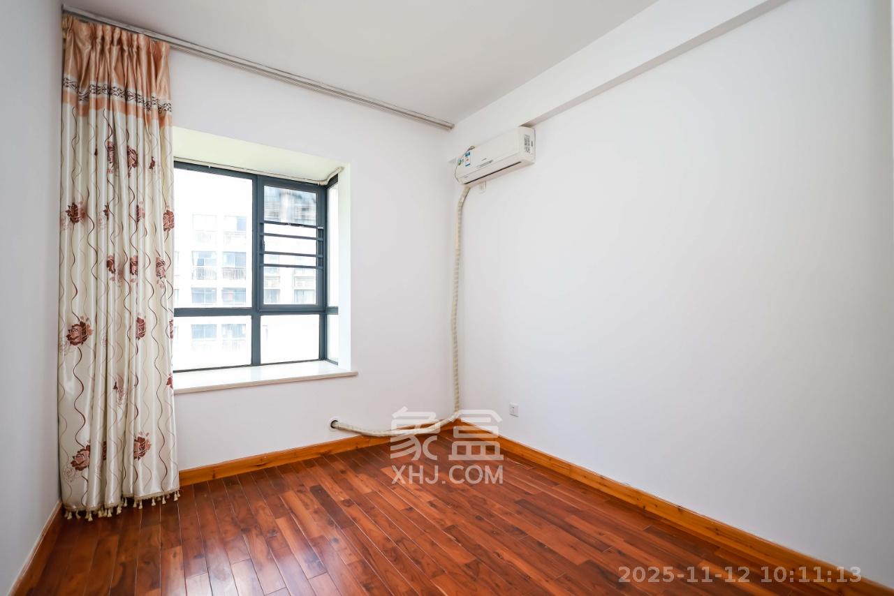 莱茵城  3室2厅1卫    2500.0元/月室内图