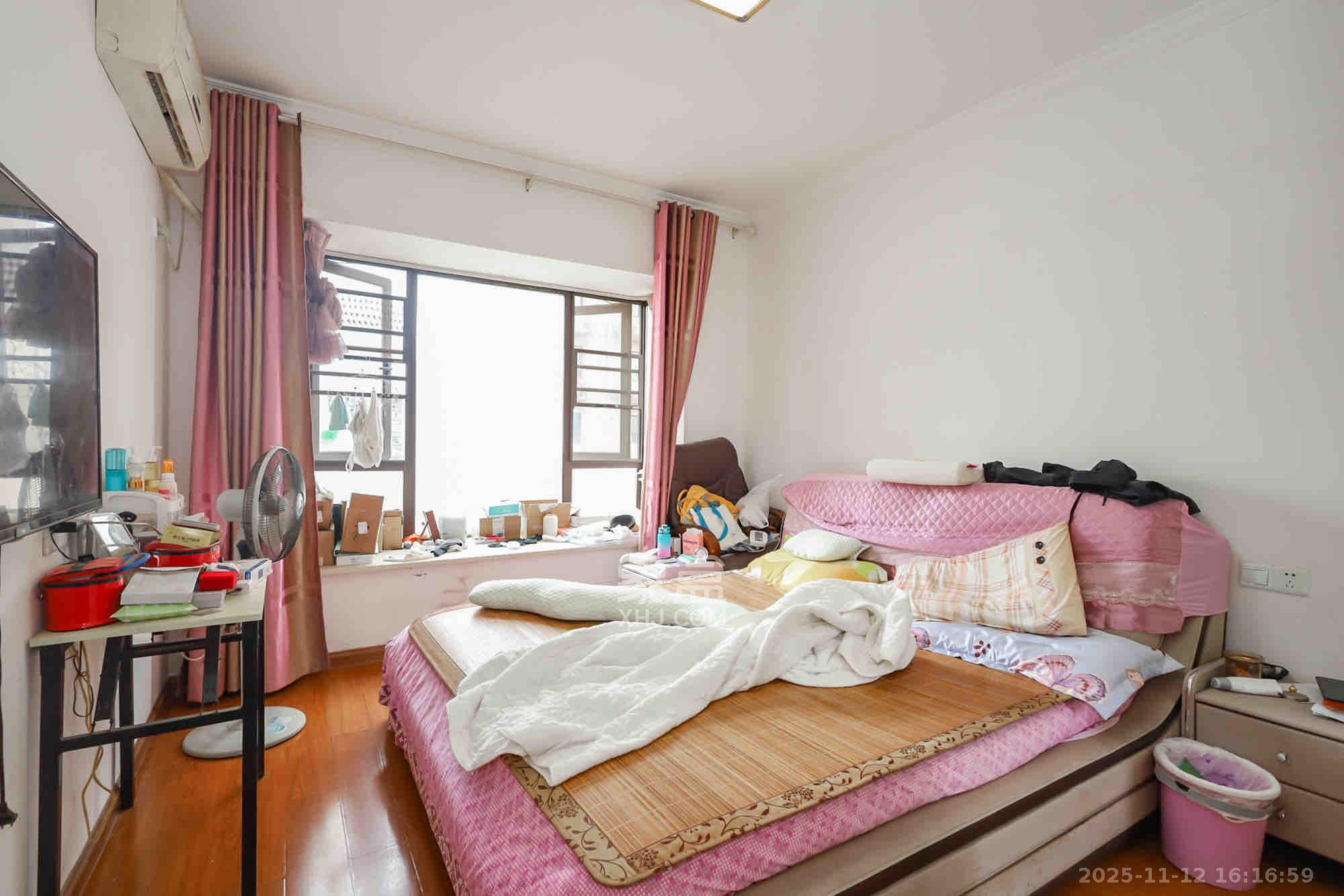 钰龙天下二期（钰龙佳园）  4室2厅2卫    3200.0元/月室内图