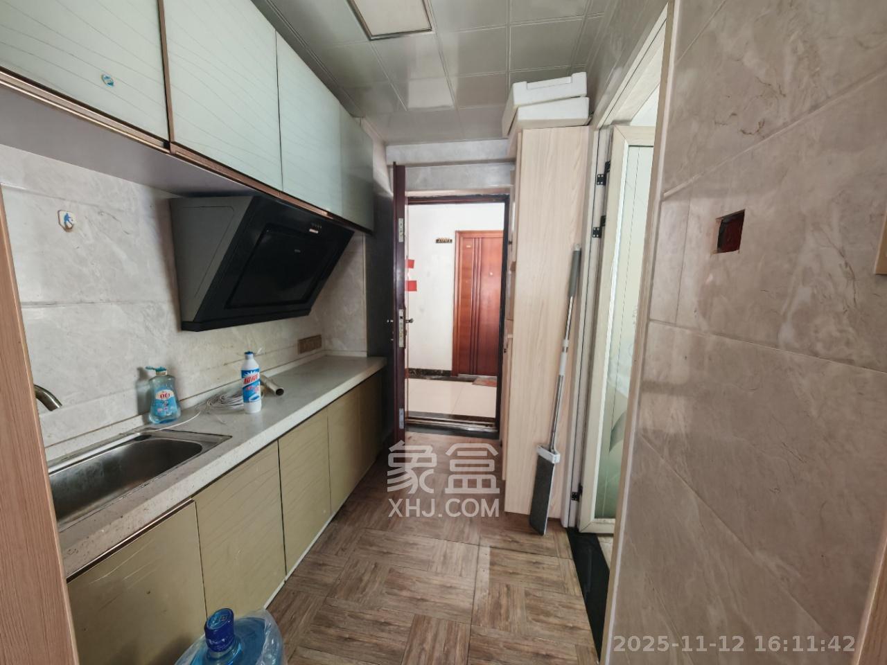 达美D6区 1室1厅1卫 1400.0元/月 达美D6区 1室1厅1卫 1400.0元/月室内图