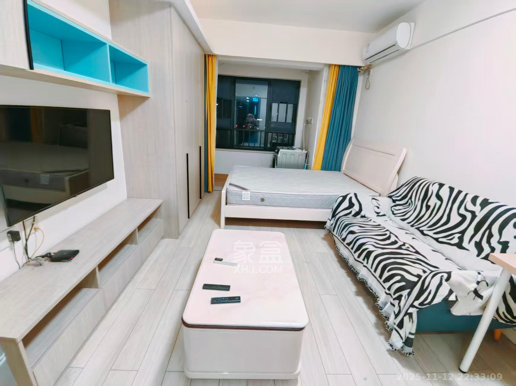 万科金域缇香  1室1厅1卫    1800.0元/月室内图