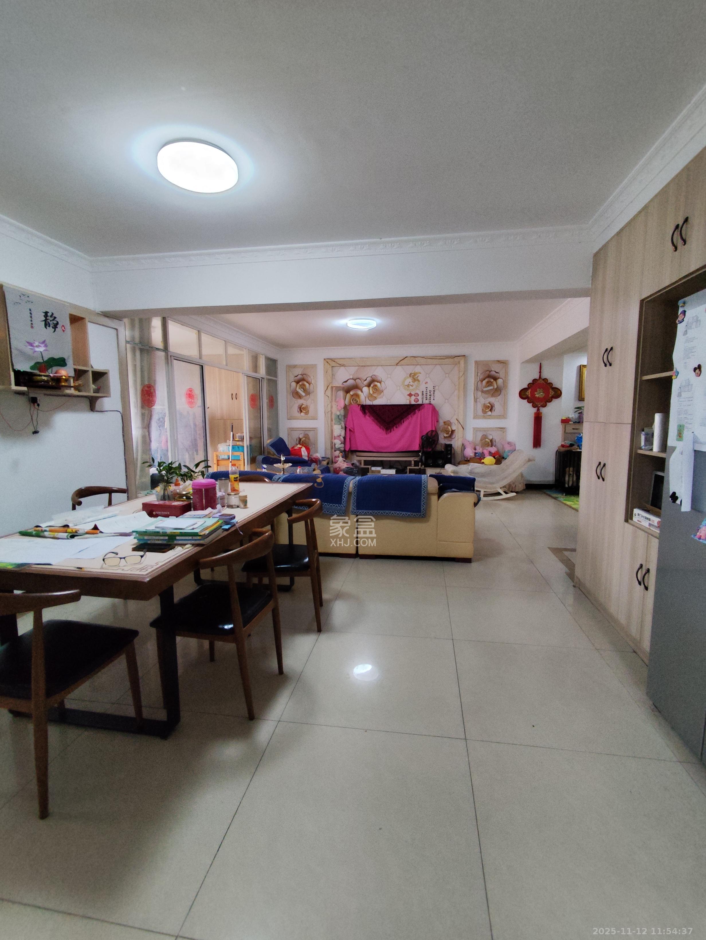 天心电脑城（朝阳丽景，朝阳丽园）  4室2厅1卫    3500.0元/月