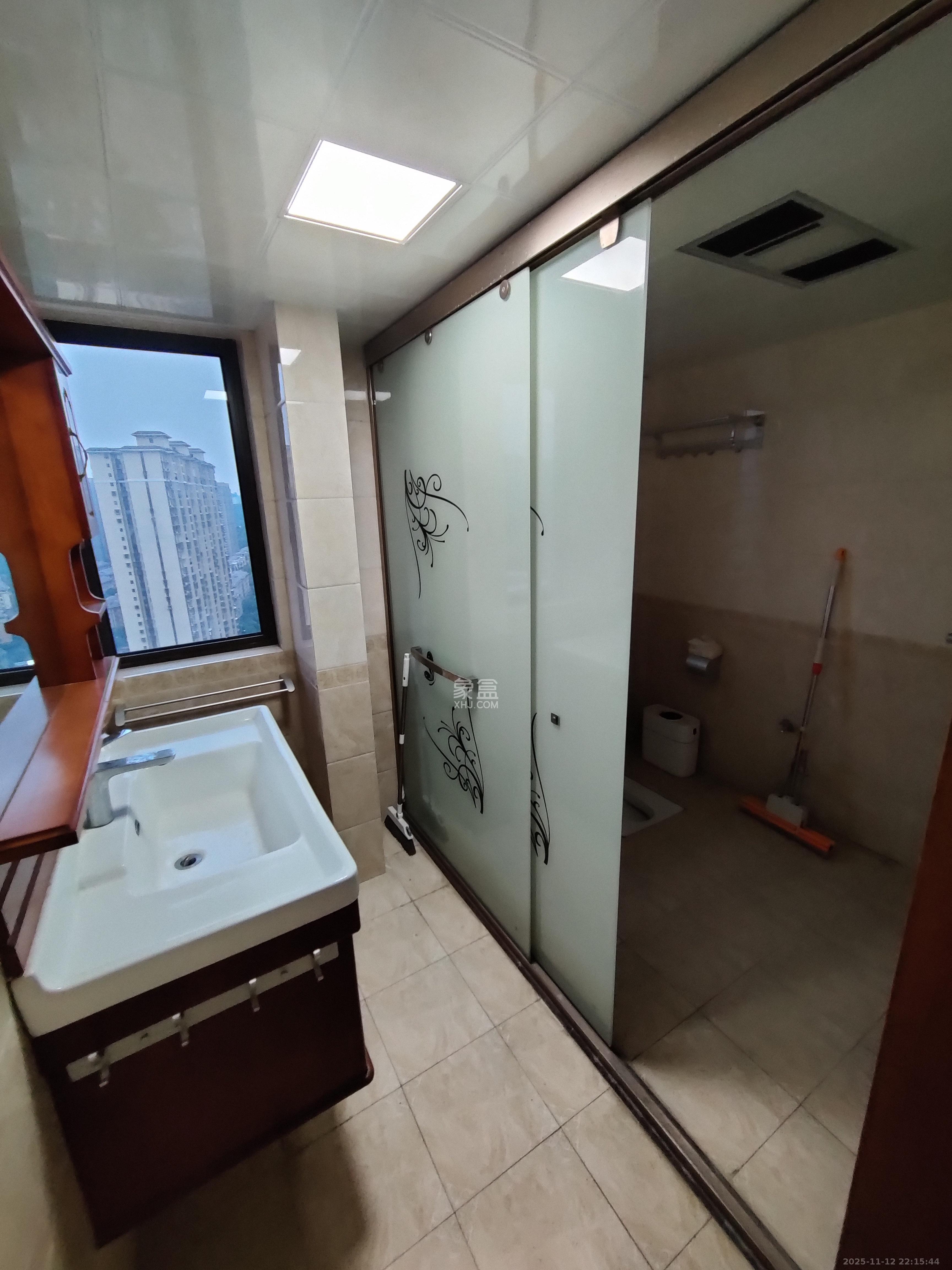 龙湖湘风原著(龙湖湘风星城) 3室2厅1卫 2200.0元/月 龙湖湘风原著(龙湖湘风星城) 3室2厅1卫 2200.0元/月室内图