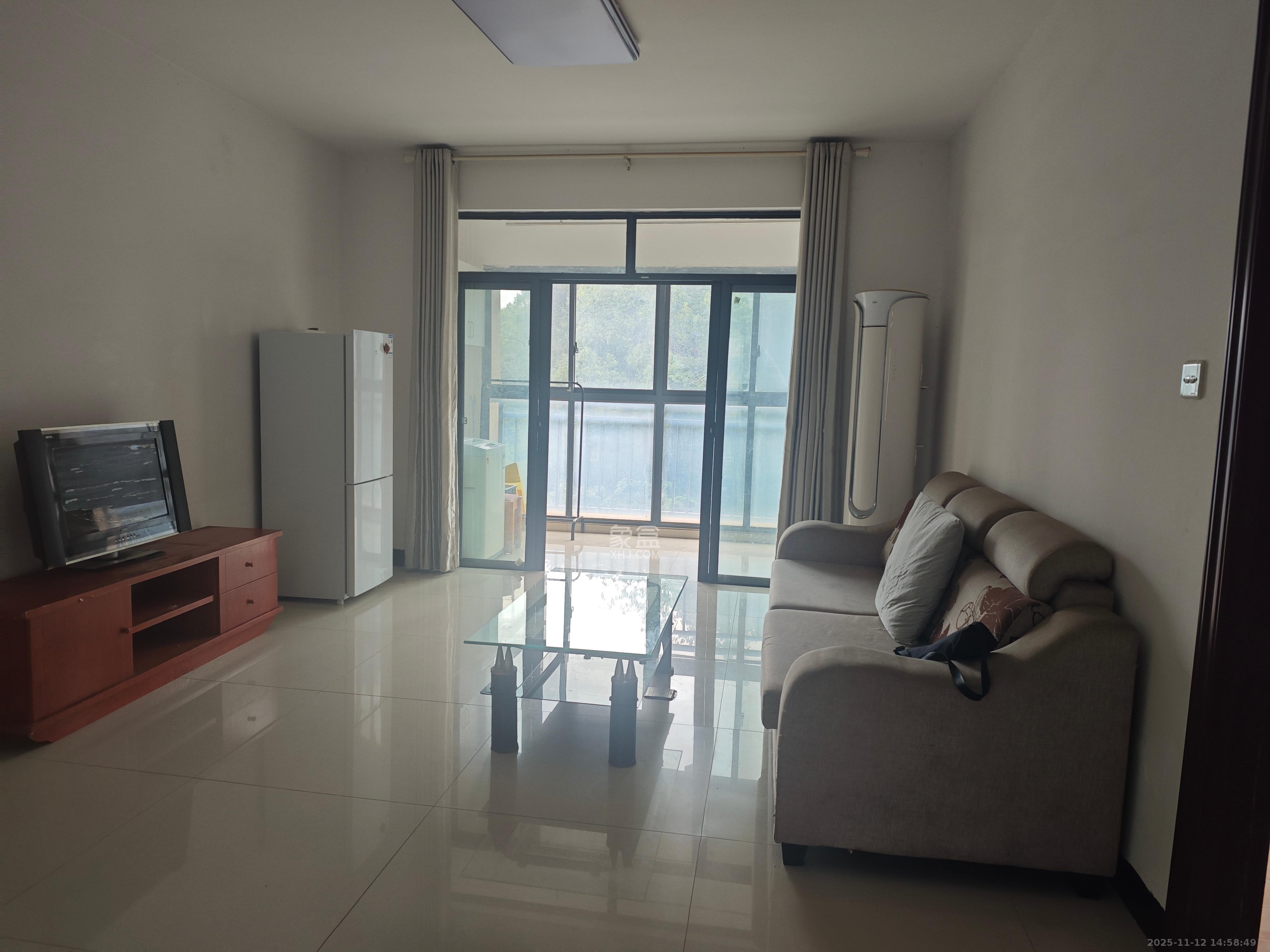 优山美地  2室2厅1卫    2600.0元/月室内图