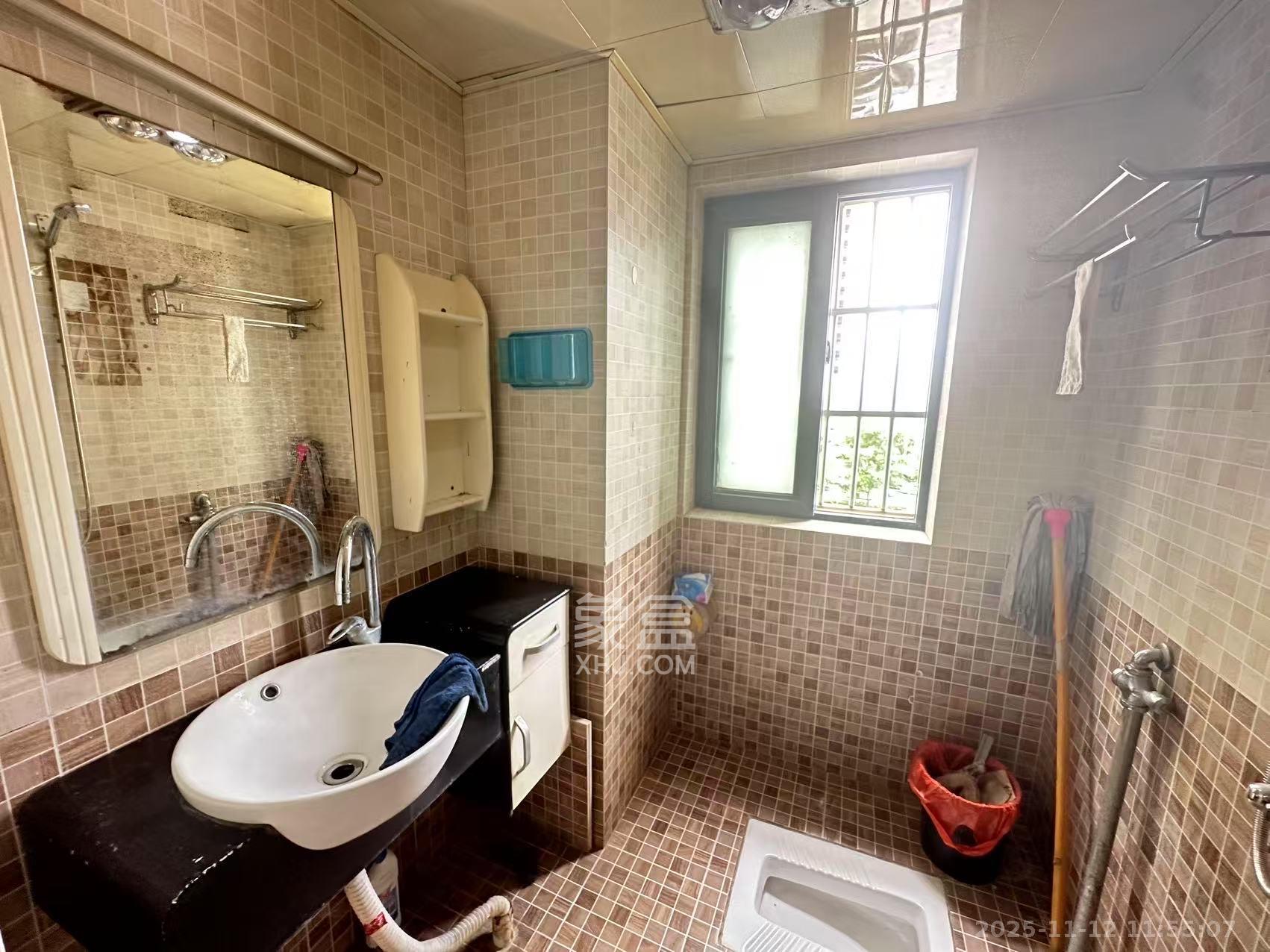 浏阳河畔家园  2室2厅2卫    2200.0元/月室内图