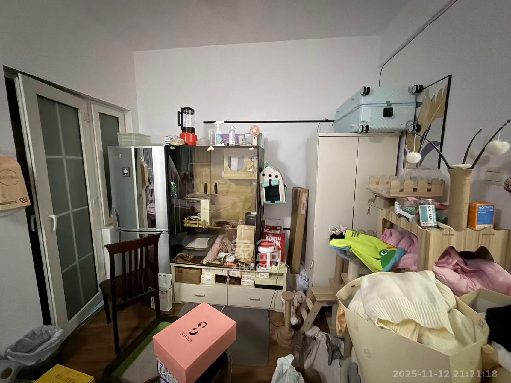 颐美会现代城 1室1厅1卫 1400.0元/月 颐美会现代城 1室1厅1卫 1400.0元/月室内图