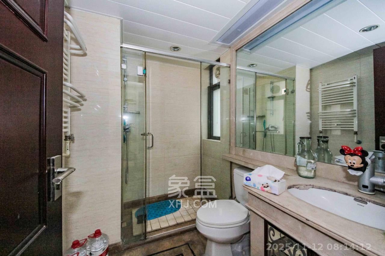 中海国际一期  4室2厅2卫    2100.0元/月室内图