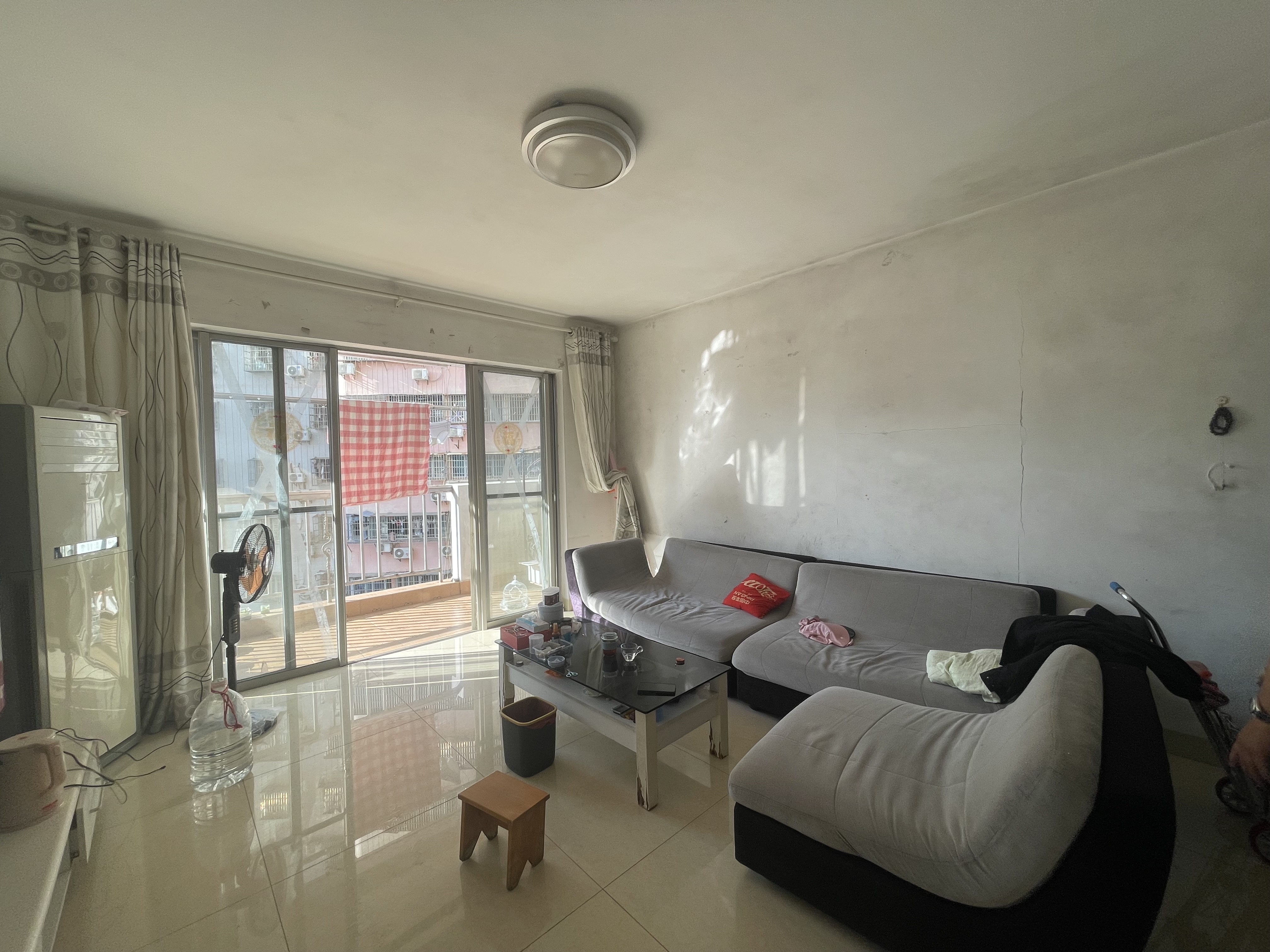 海联新村  2室2厅1卫    2300.0元/月室内图