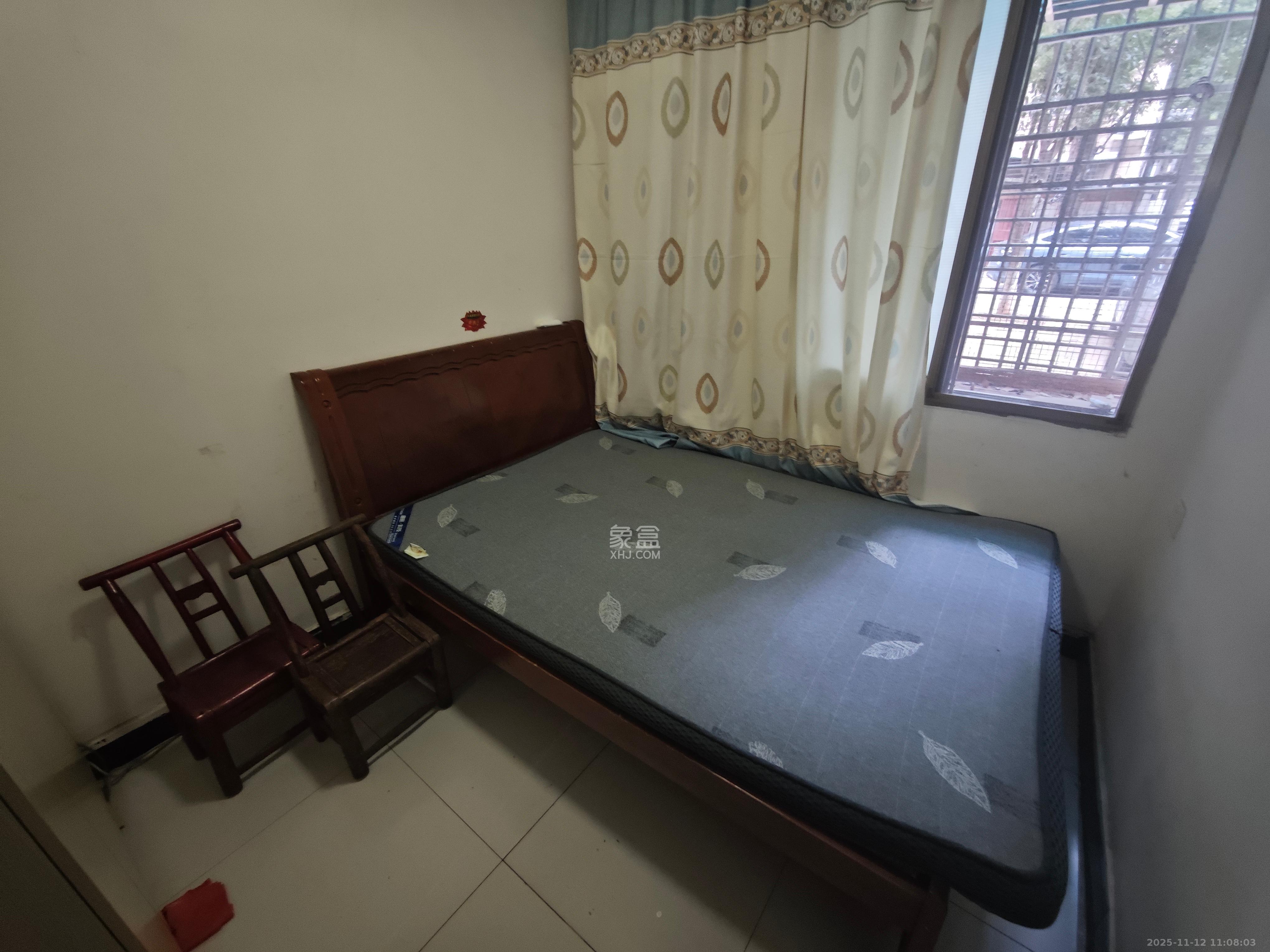 湘仪家园  1室1厅1卫    1000.0元/月