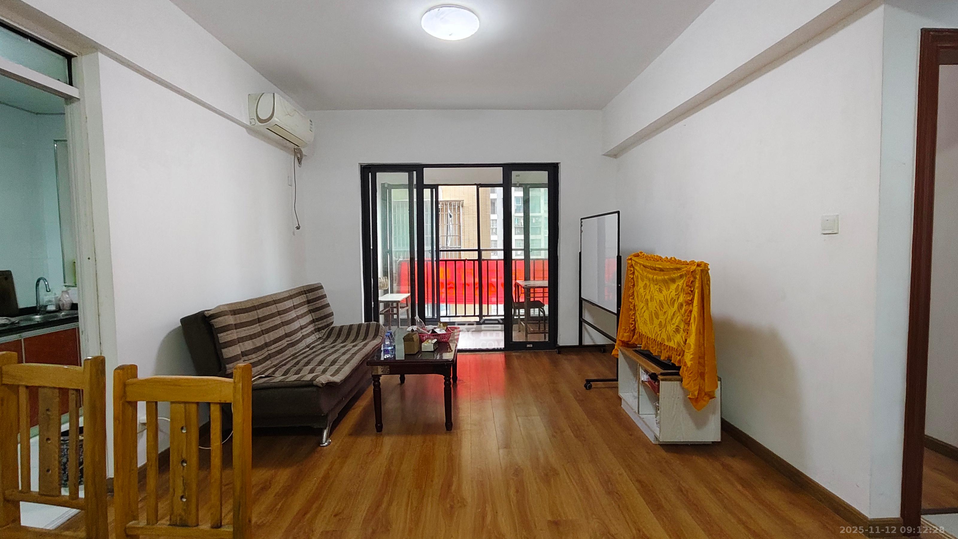 极目楚天  2室2厅1卫    1700.0元/月室内图