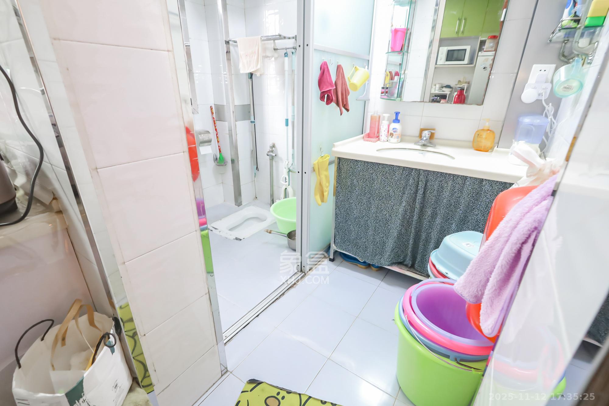 园林局宿舍  2室2厅1卫    61.8万其他