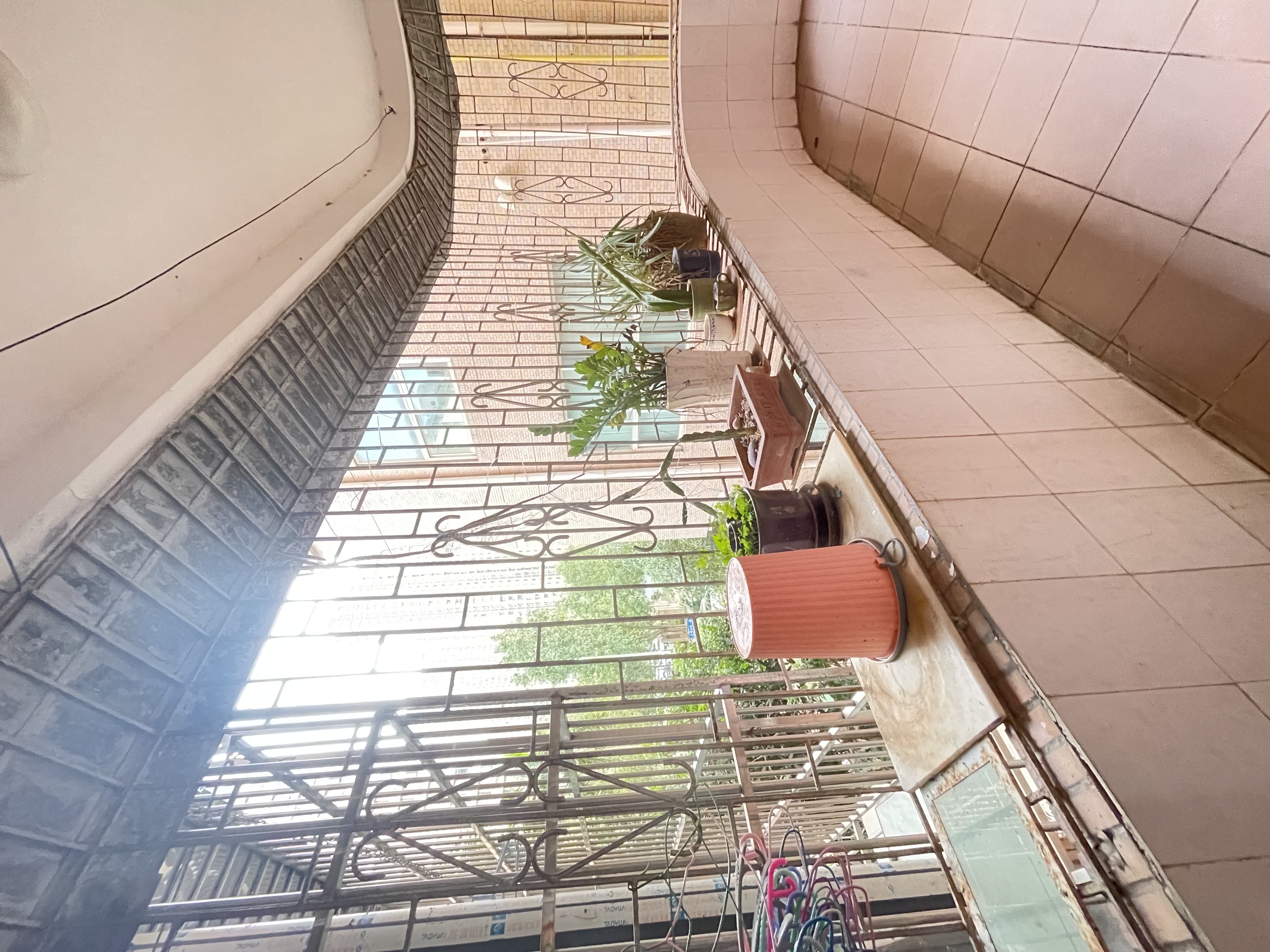 侨诚花园  3室2厅2卫    2500.0元/月室内图