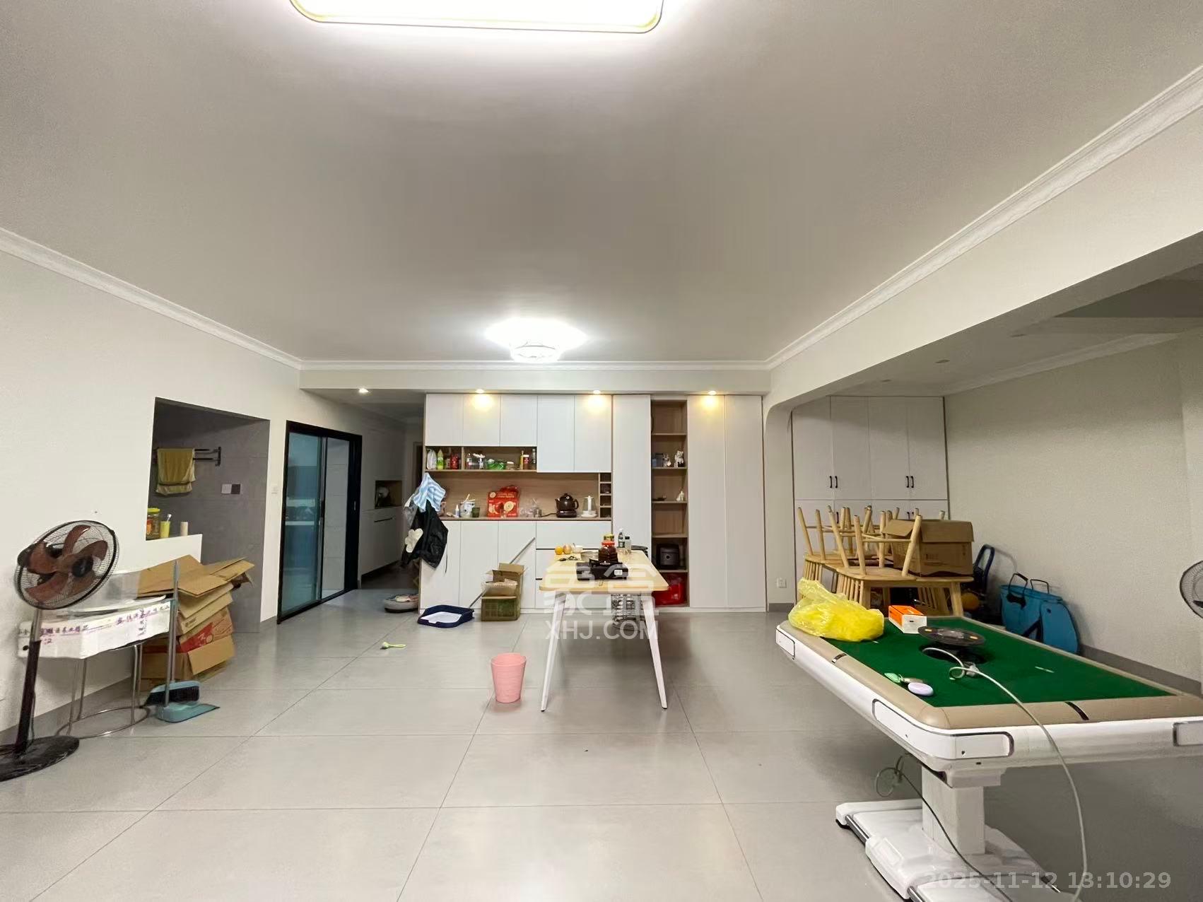 星月绿洲  4室2厅2卫    2200.0元/月室内图