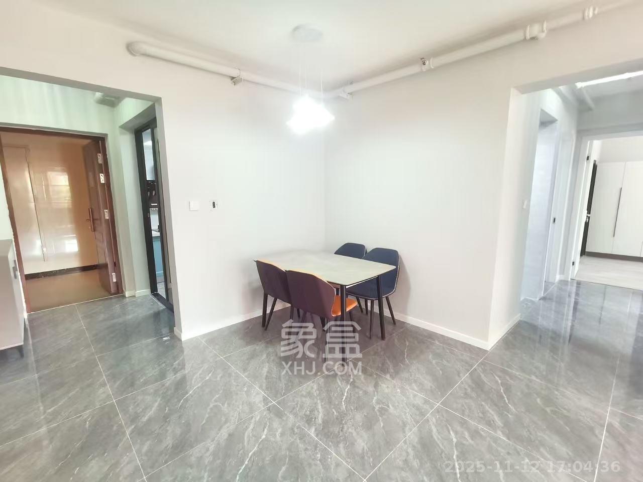 阳光城尚东湾凌云府  3室2厅2卫    2400.0元/月室内图