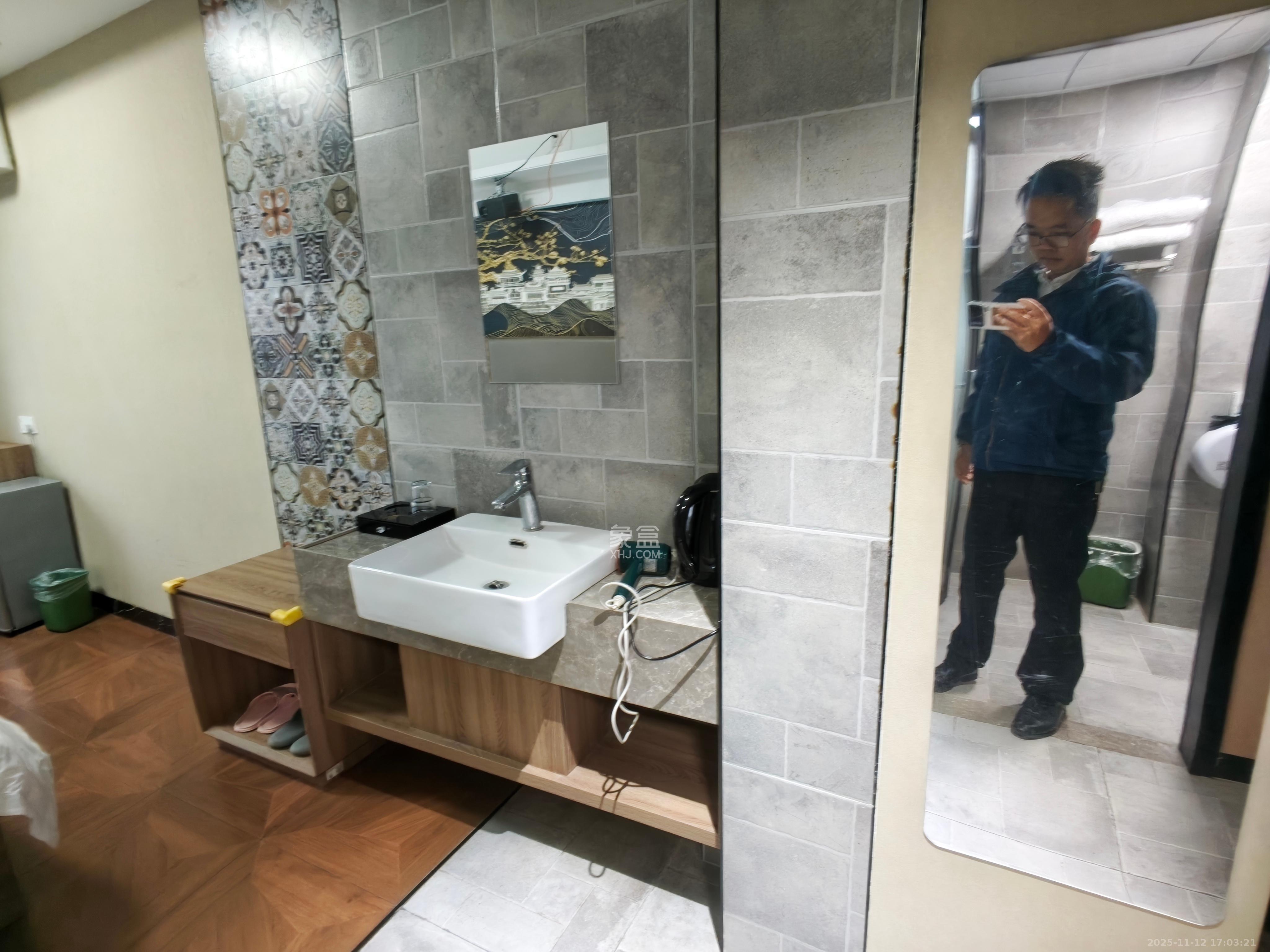 碧桂园印象  1室1厅1卫    1400.0元/月室内图