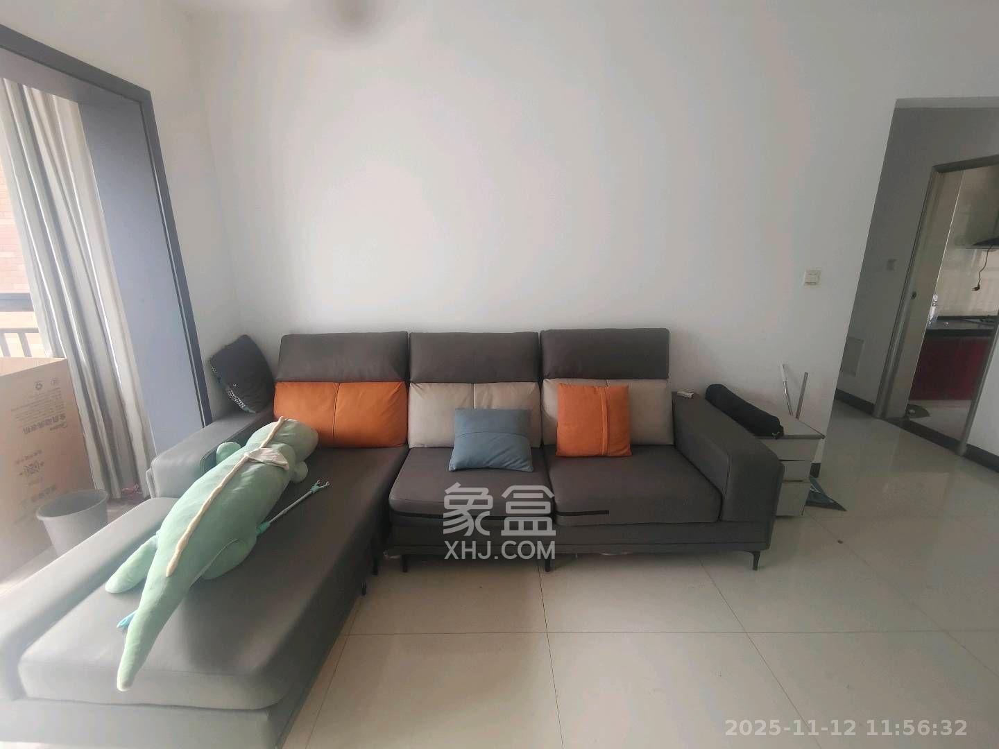 山水新城  1室2厅1卫    566.0元/月