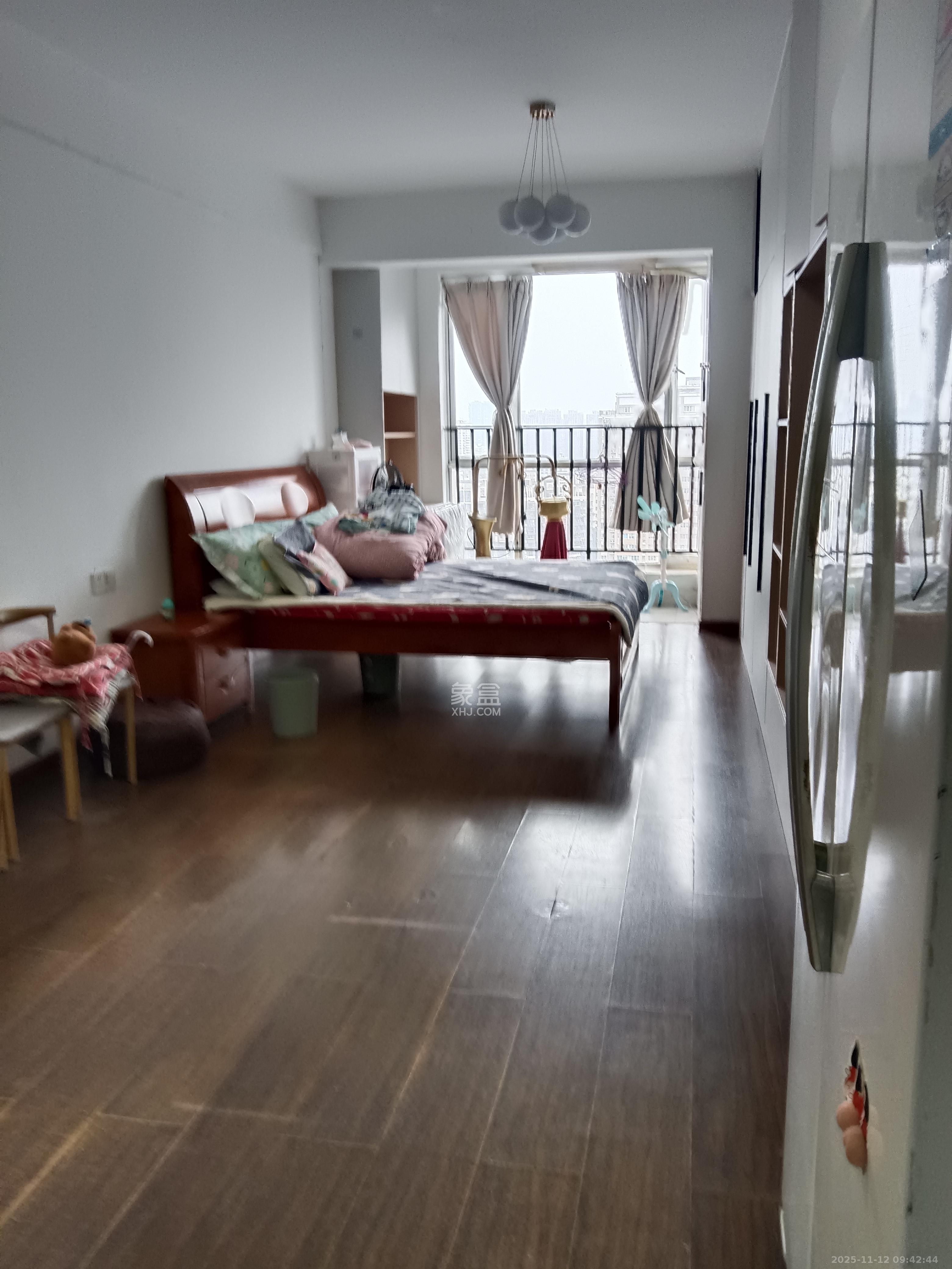 上河国际A座  1室1厅1卫    1600.0元/月室内图