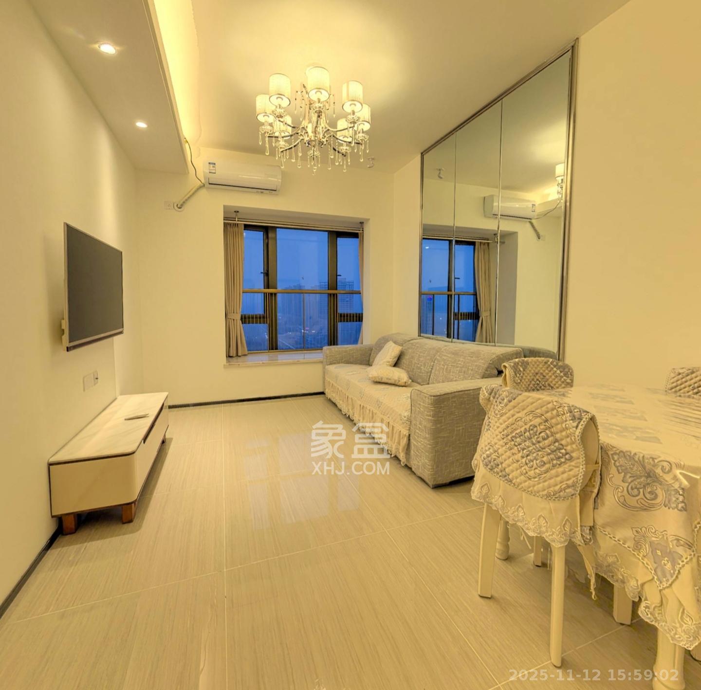 恒大国际广场 2室2厅1卫 2200.0元/月 恒大国际广场 2室2厅1卫 2200.0元/月室内图