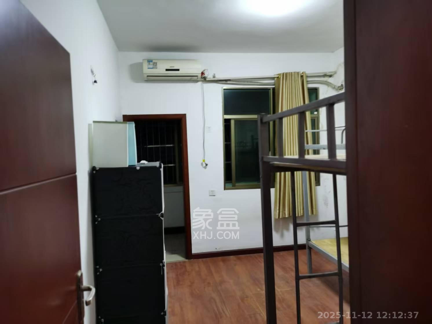 肇家（嘉）坪散盘  3室1厅1卫    2600.0元/月室内图