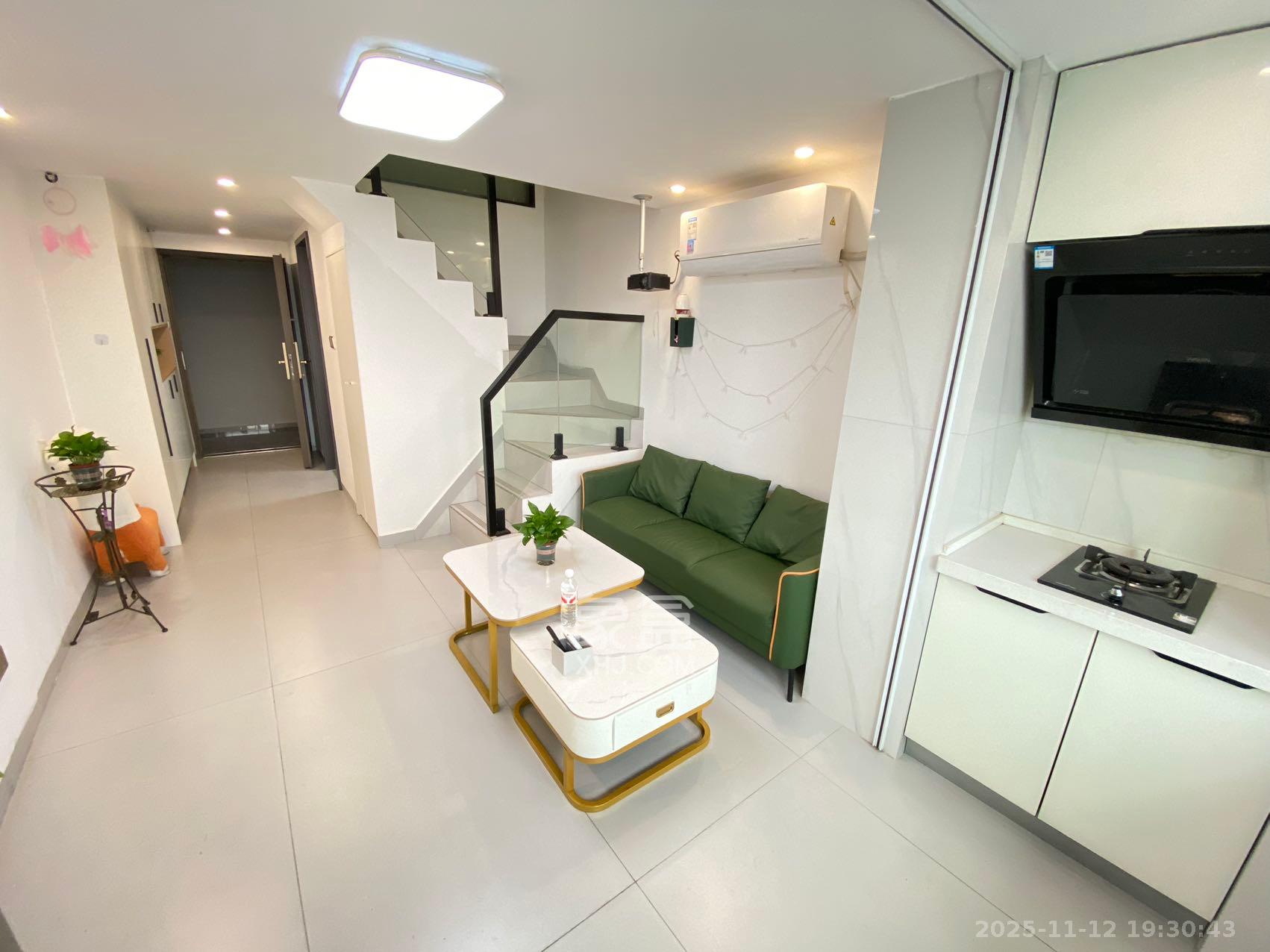 卓越伊景寓  2室1厅1卫    2200.0元/月室内图