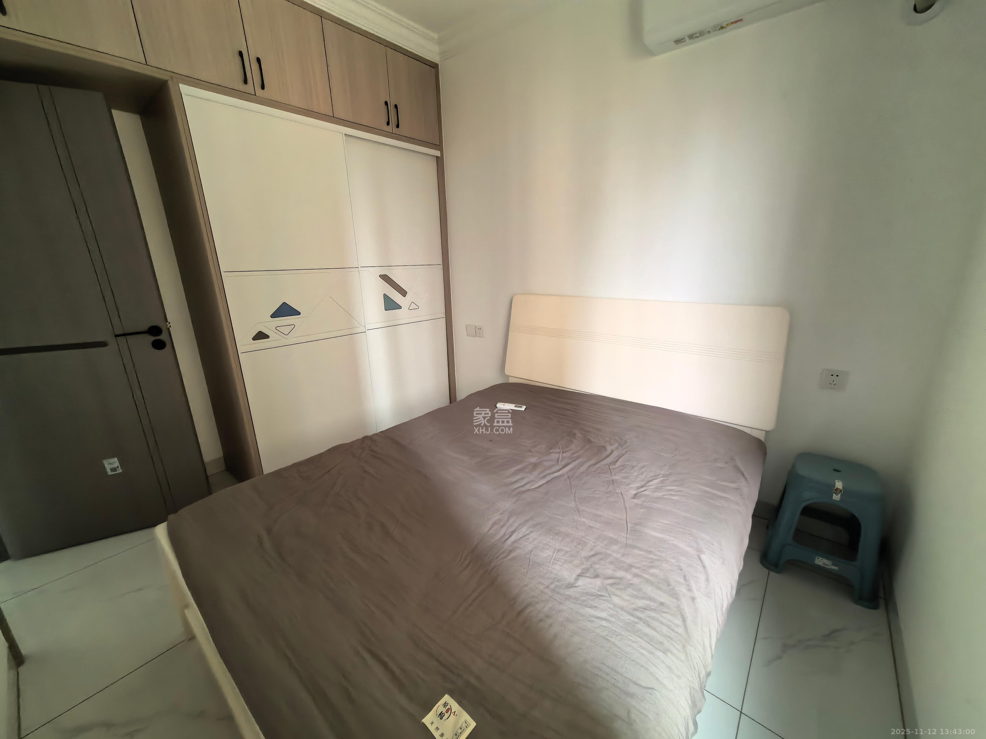 学士翰林苑  2室1厅1卫    1700.0元/月室内图