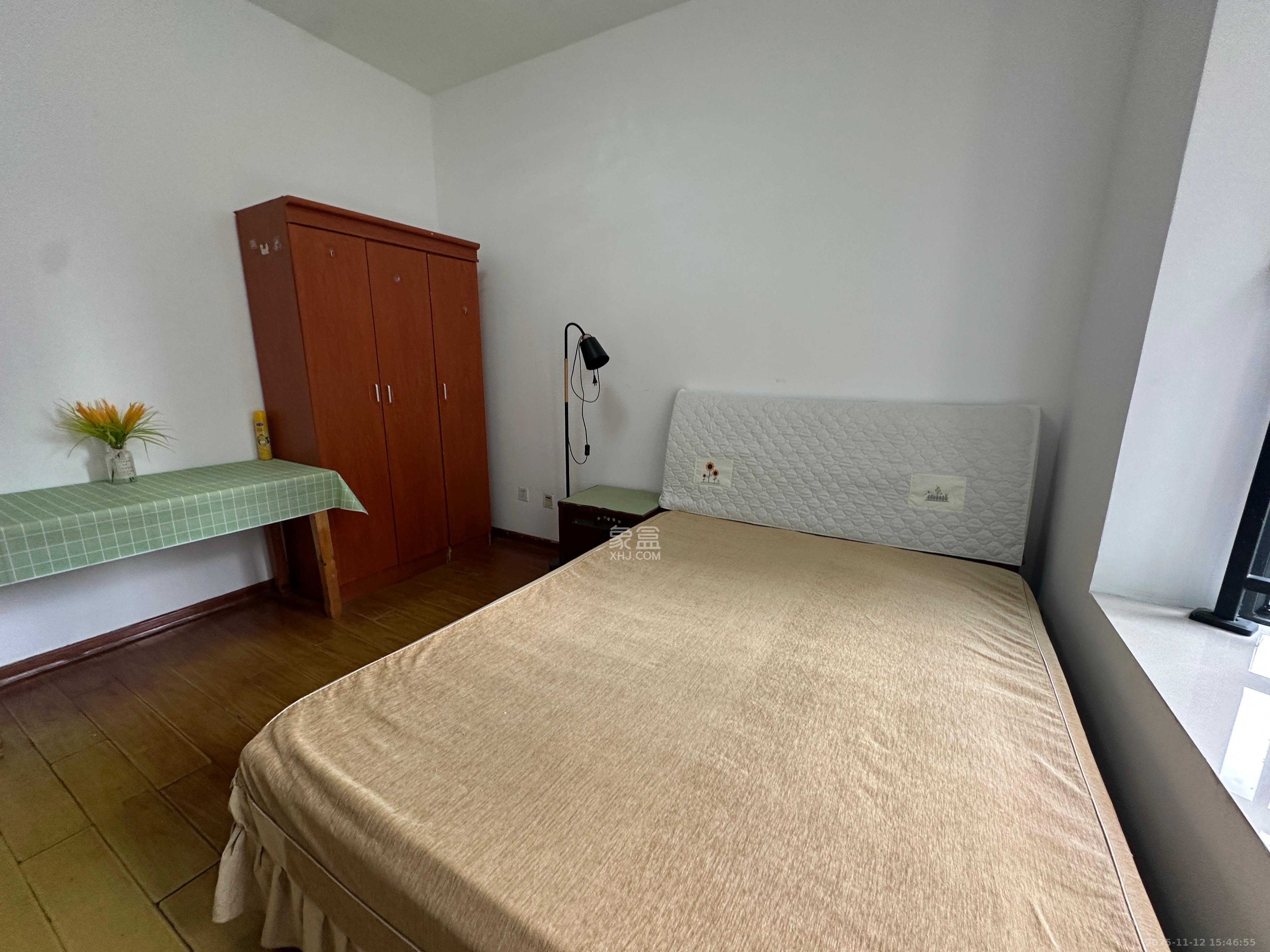 翡翠华庭  2室2厅1卫    1800.0元/月室内图