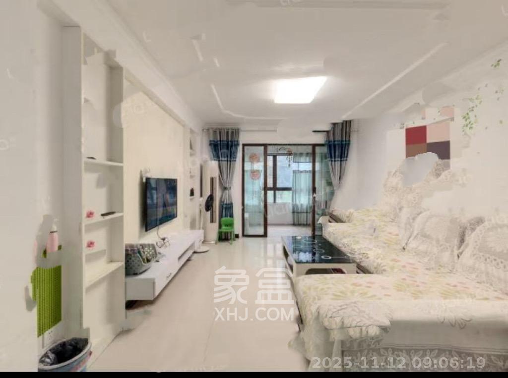 山语城二期  2室1厅1卫    2000.0元/月室内图1