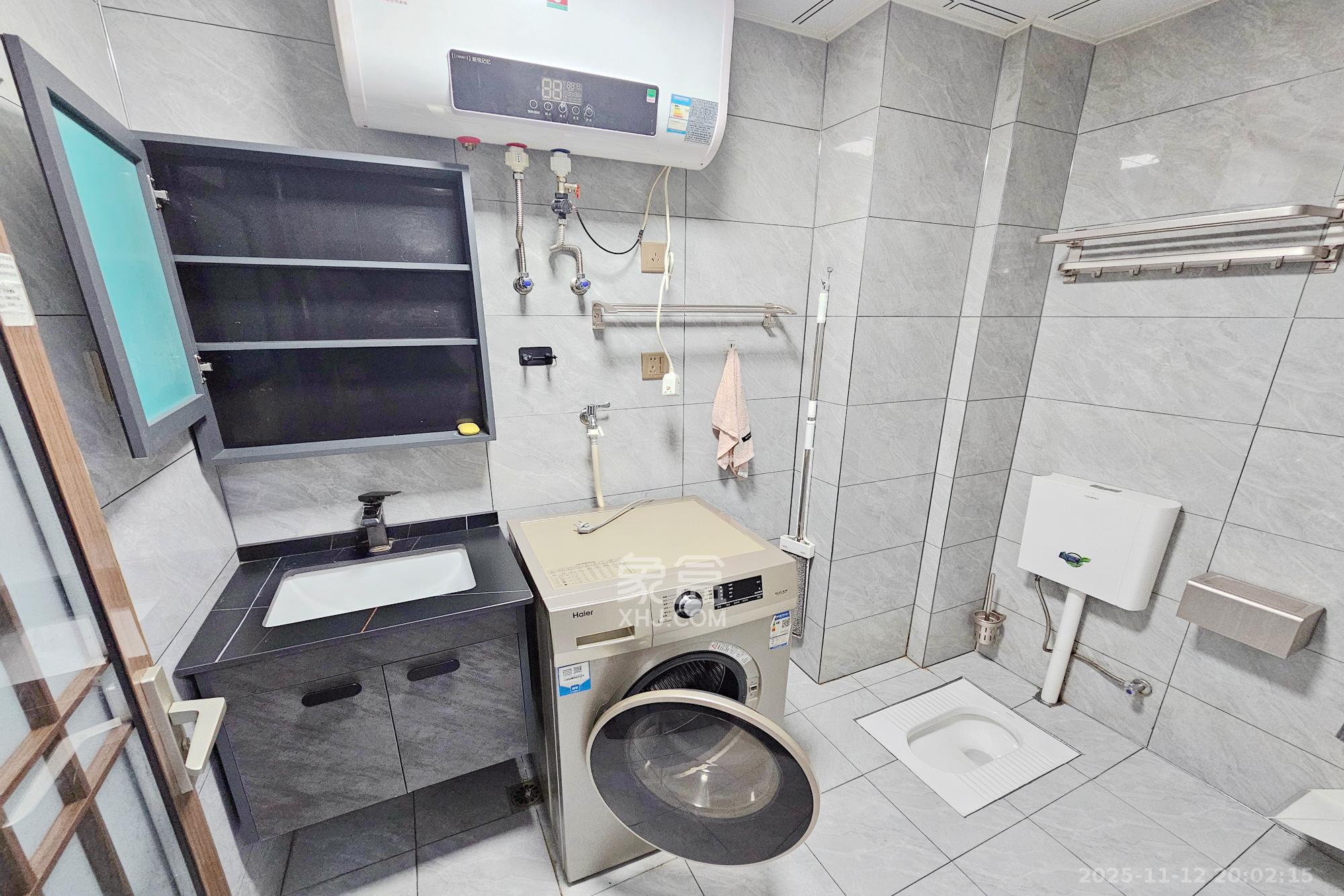 明昇壹城(明昇时代广场)三期 1室1厅1卫 40.0万 明昇壹城(明昇时代广场)三期 1室1厅1卫 40.0万卫生间