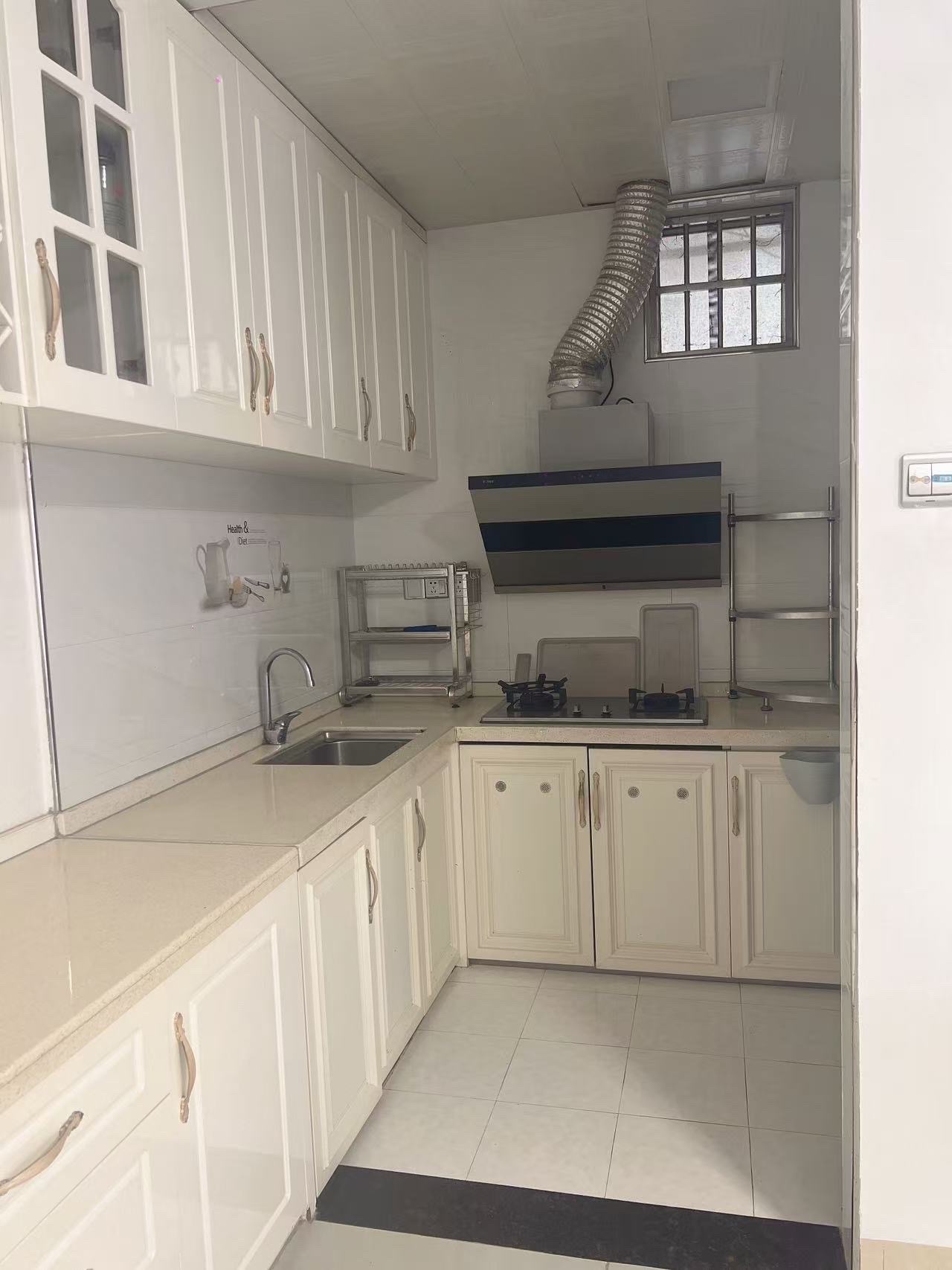 侨诚花园  2室1厅1卫    2200.0元/月室内图