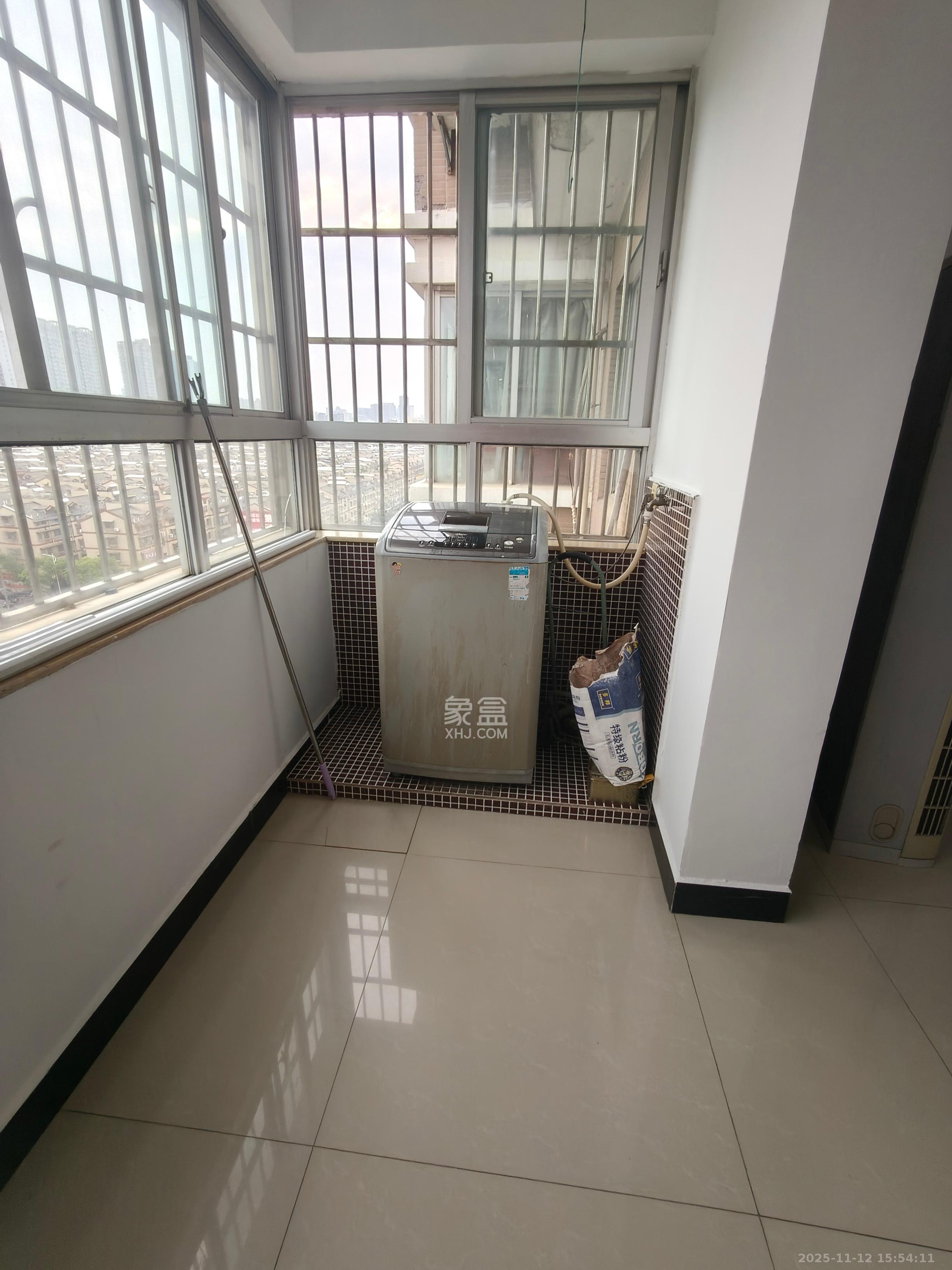 上河国际B座 1室2厅2卫 2200.0元/月 上河国际B座 1室2厅2卫 2200.0元/月室内图