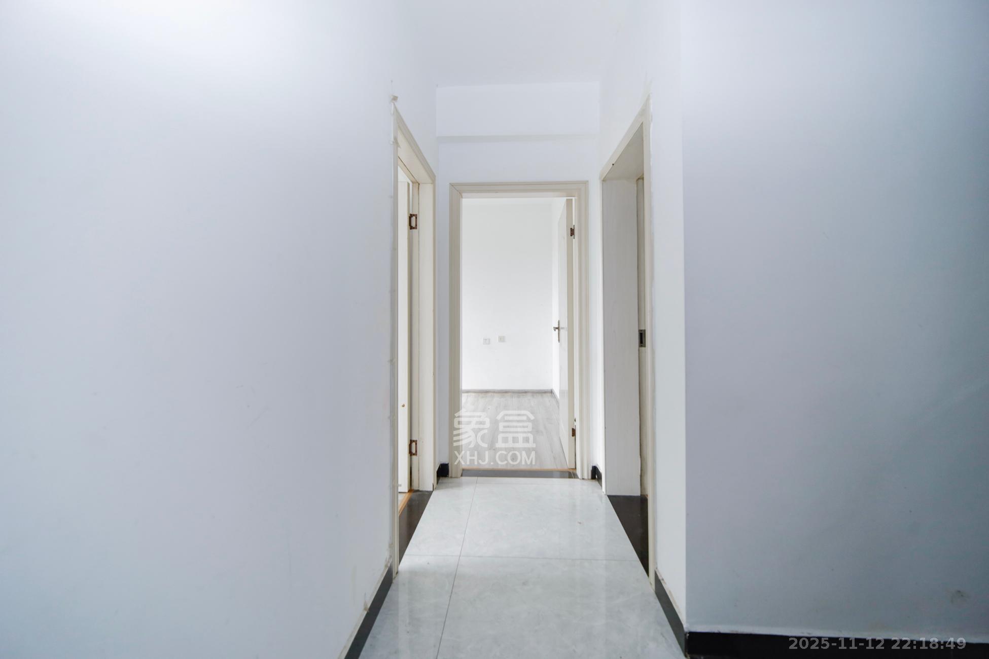 蓝光幸福满庭  3室2厅1卫    68.0万其他