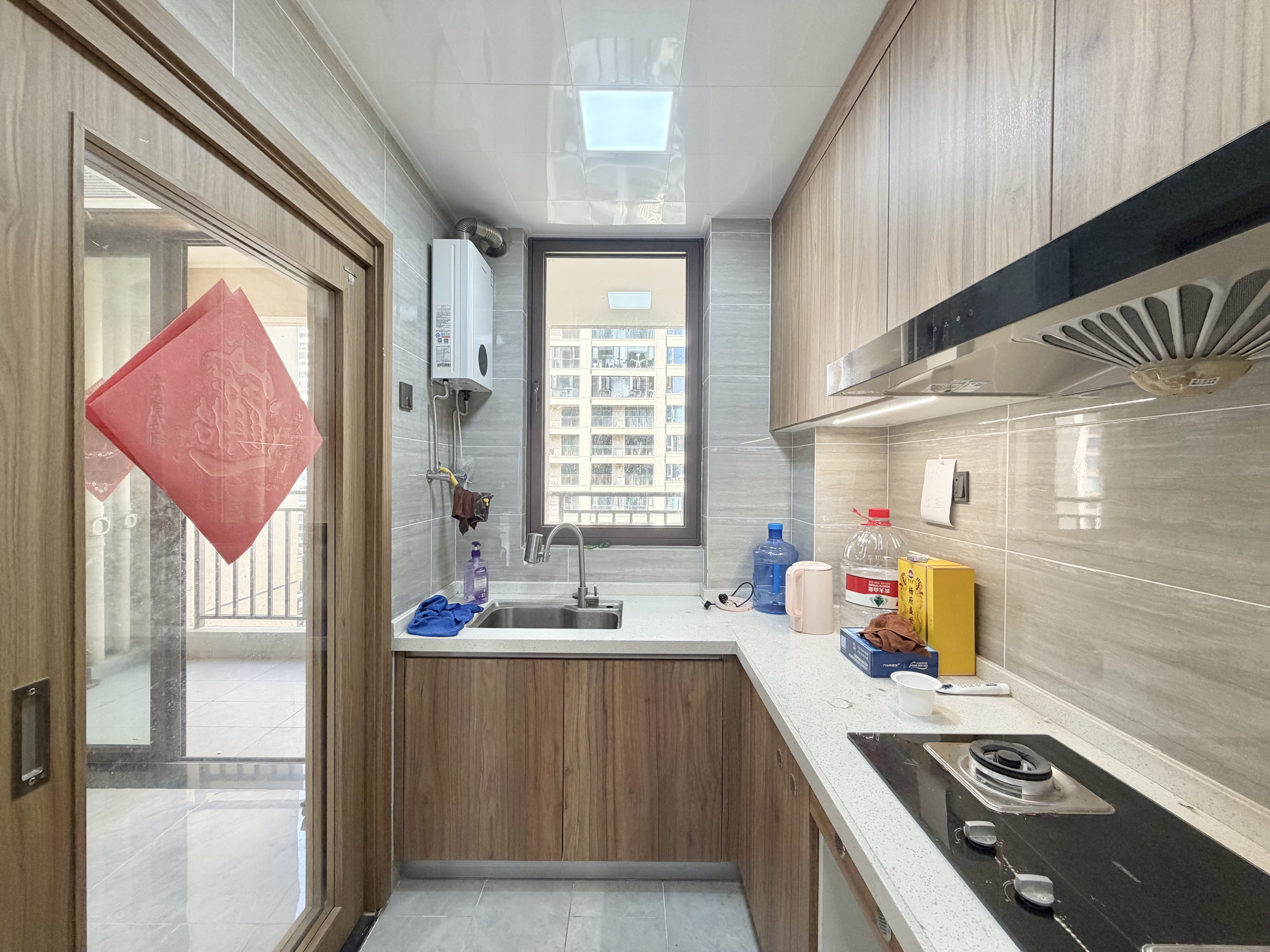 海航豪庭南苑  3室2厅2卫    5500.0元/月室内图