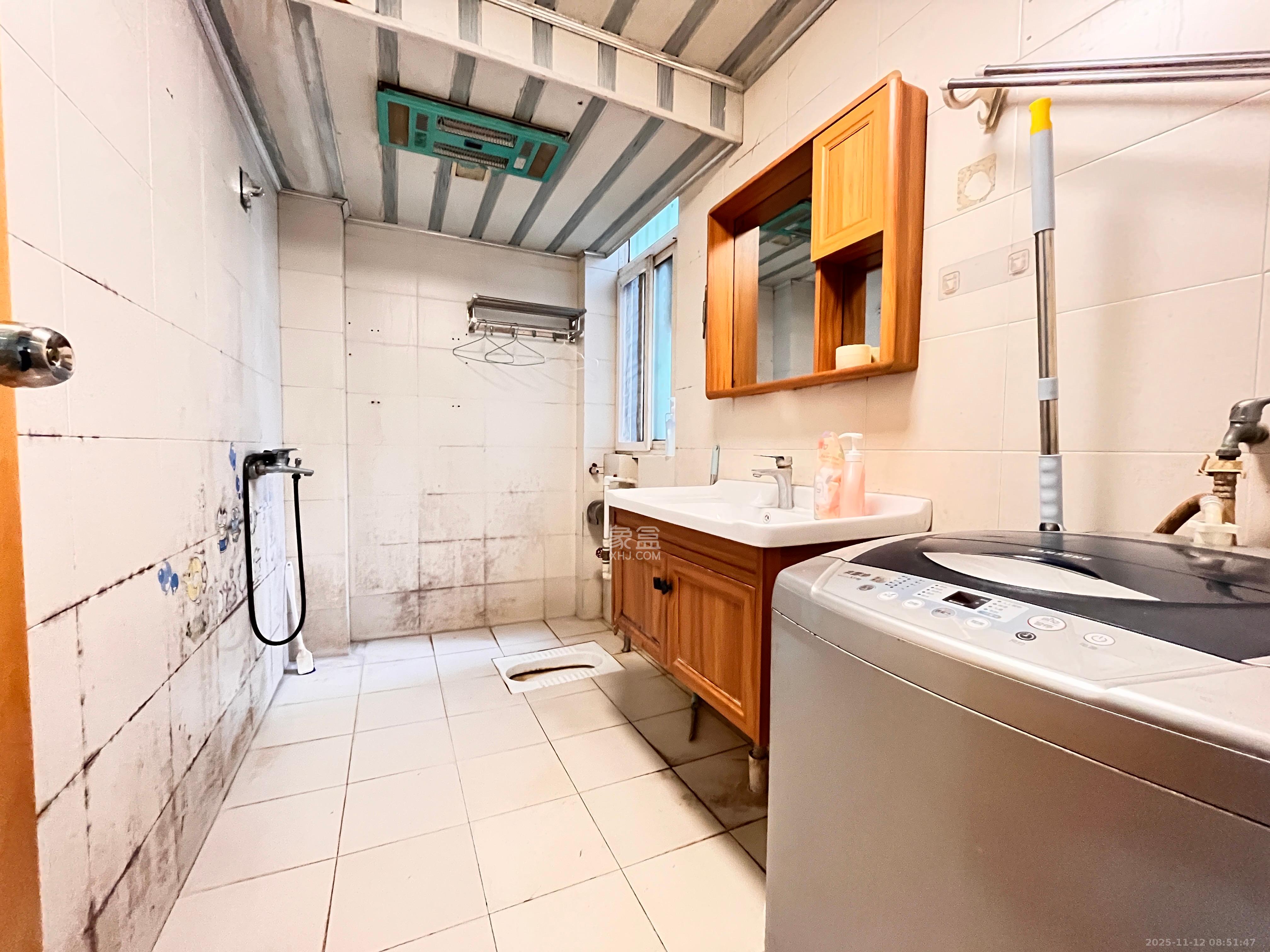 德政园  2室2厅2卫    2000.0元/月室内图