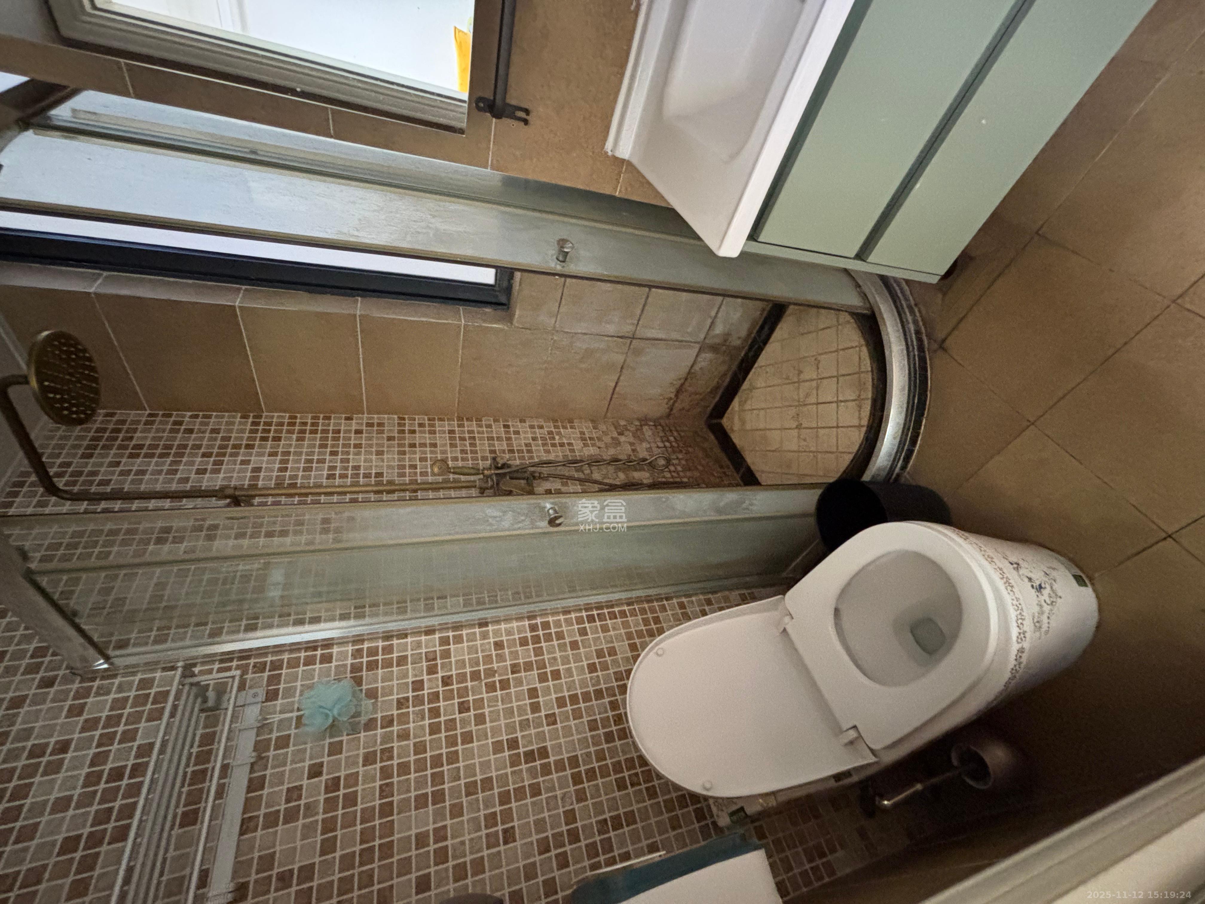 保利城(中航城国际社区、郡原美村) 1室1厅1卫 1400.0元/月 保利城(中航城国际社区、郡原美村) 1室1厅1卫 1400.0元/月室内图