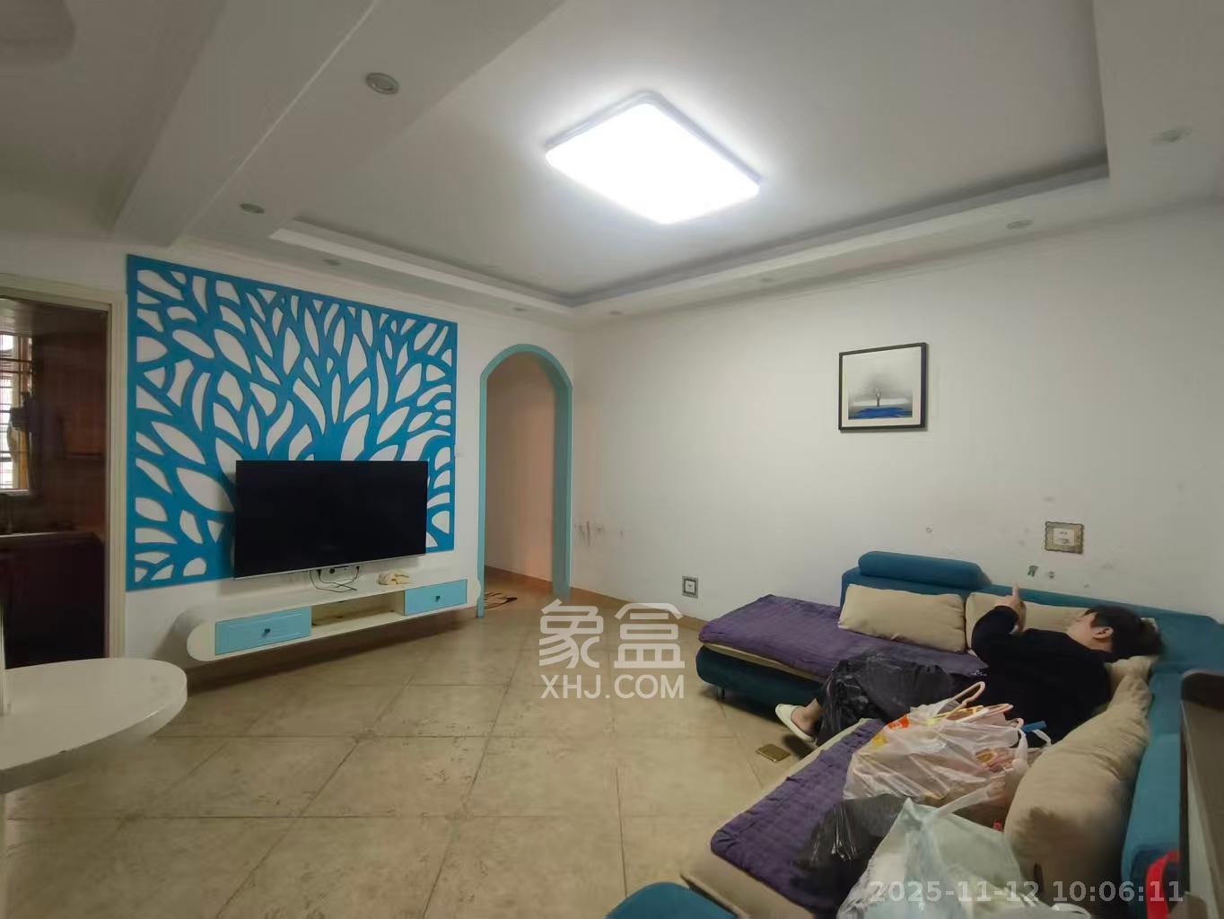 君悦紫园 1室1厅1卫 2200.0元/月 君悦紫园 1室1厅1卫 2200.0元/月室内图