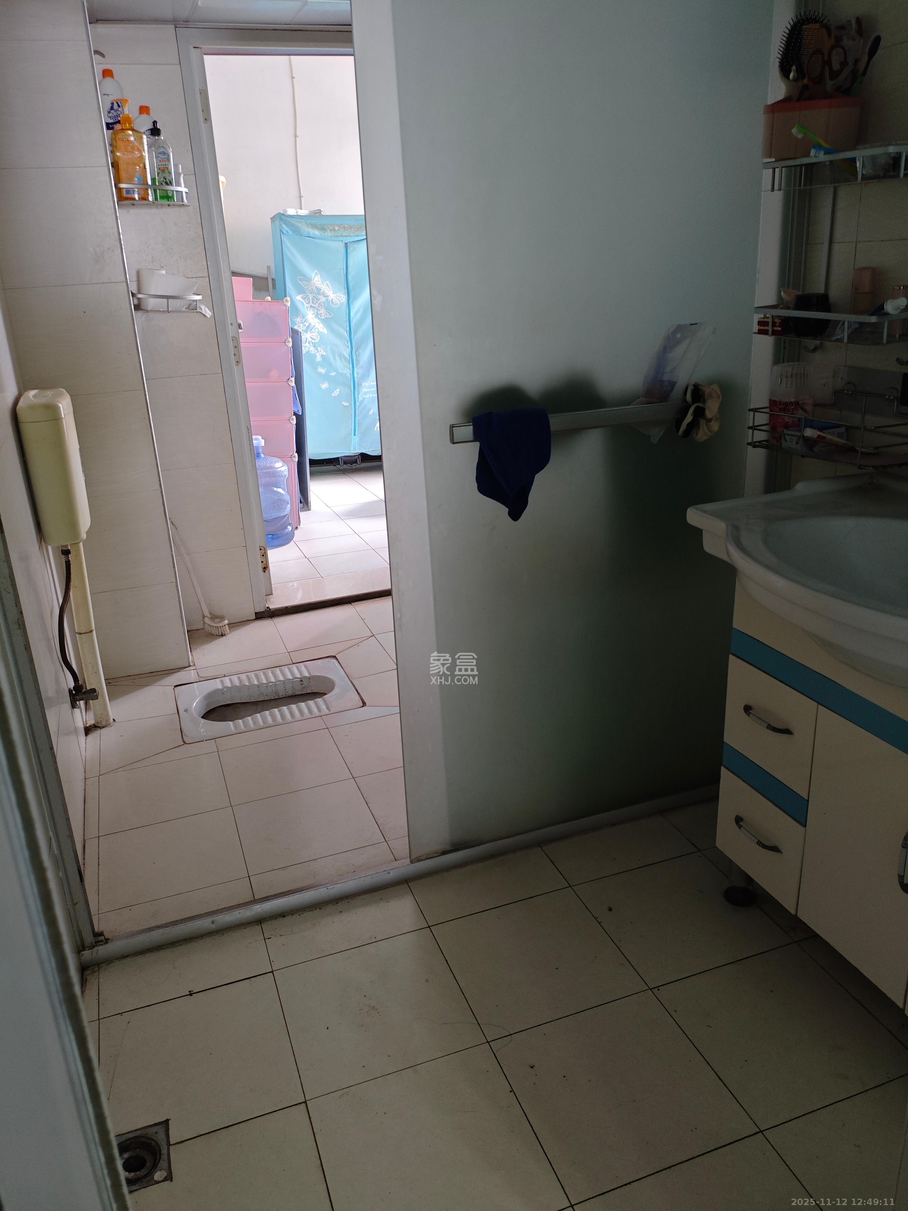 广场之星 3室2厅0卫 2000.0元/月 广场之星 3室2厅0卫 2000.0元/月室内图