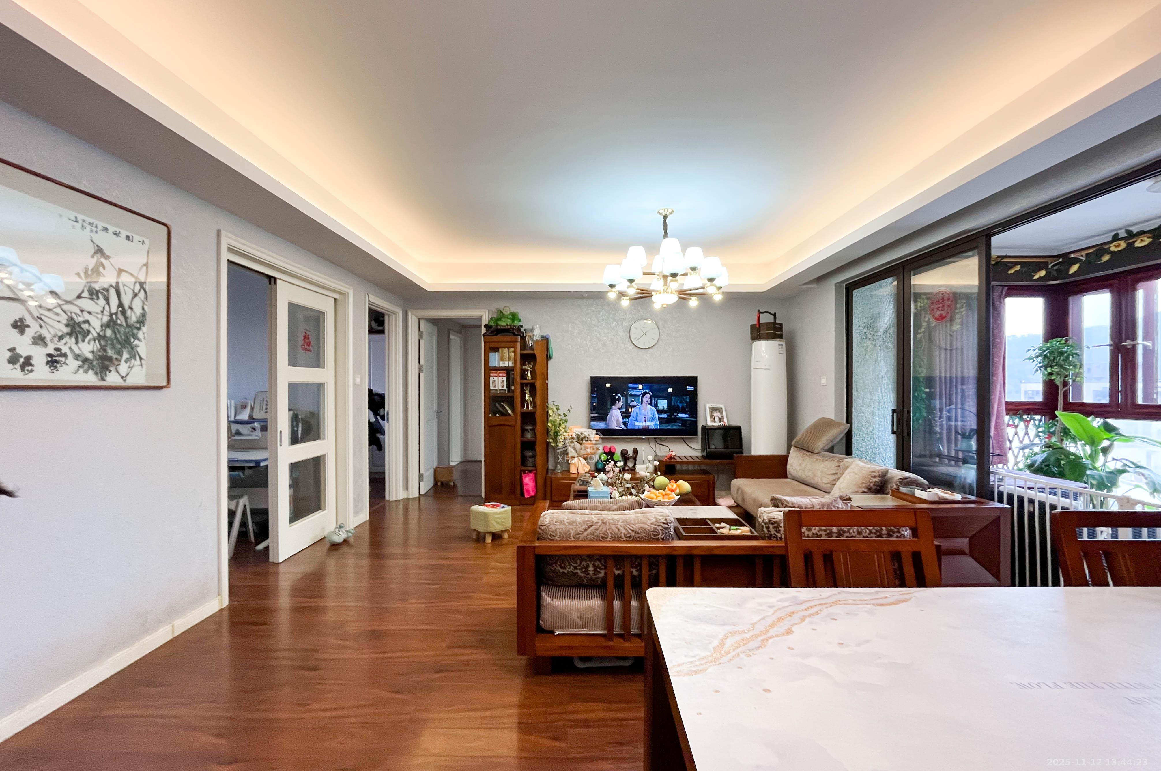 万科里梅溪郡二期  4室2厅2卫    208.0万