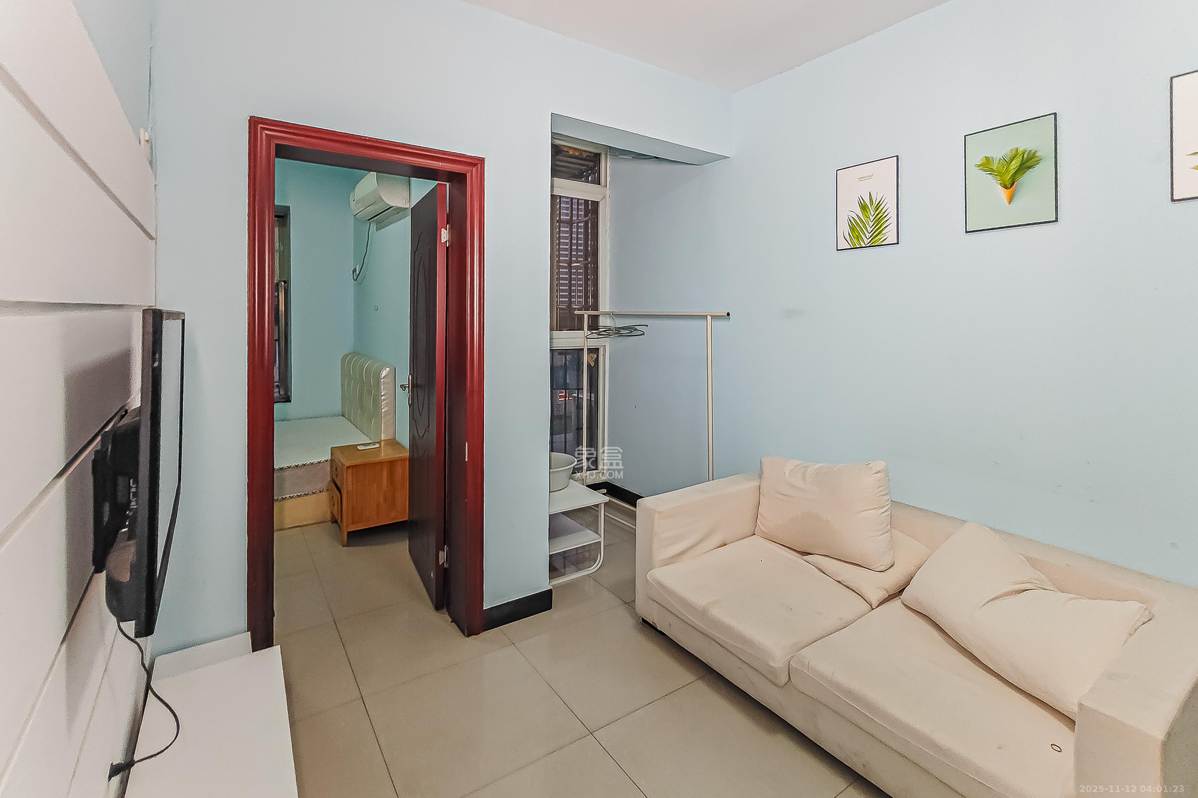 白沙晶城 1室1厅1卫 37.0万 白沙晶城 1室1厅1卫 37.0万客厅