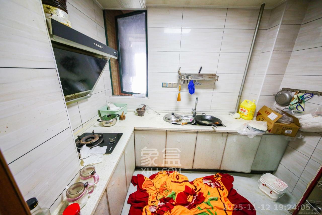 才子嘉都  1室0厅0卫    1900.0元/月室内图