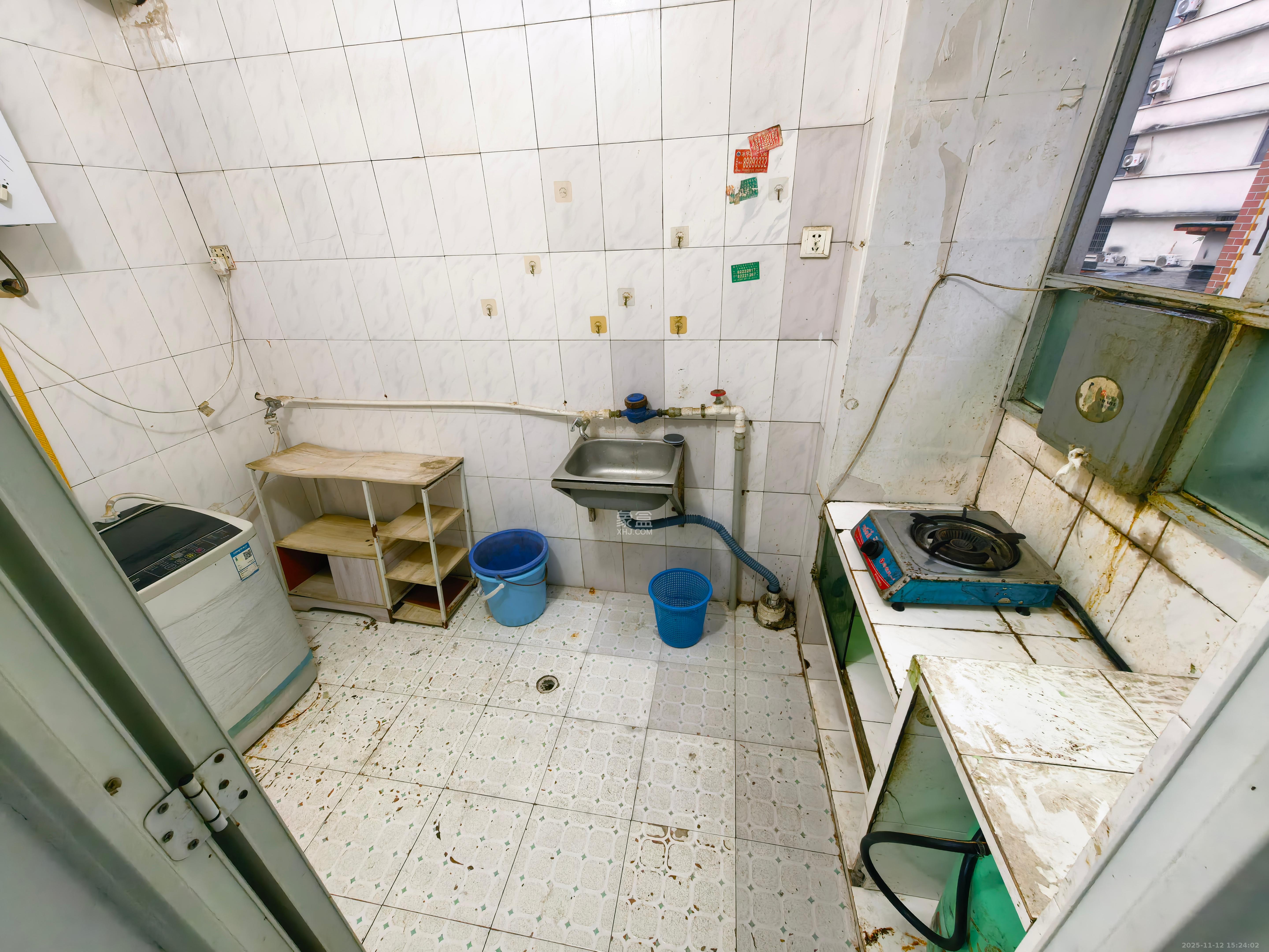 识字里社区 2室1厅1卫 1550.0元/月 识字里社区 2室1厅1卫 1550.0元/月室内图