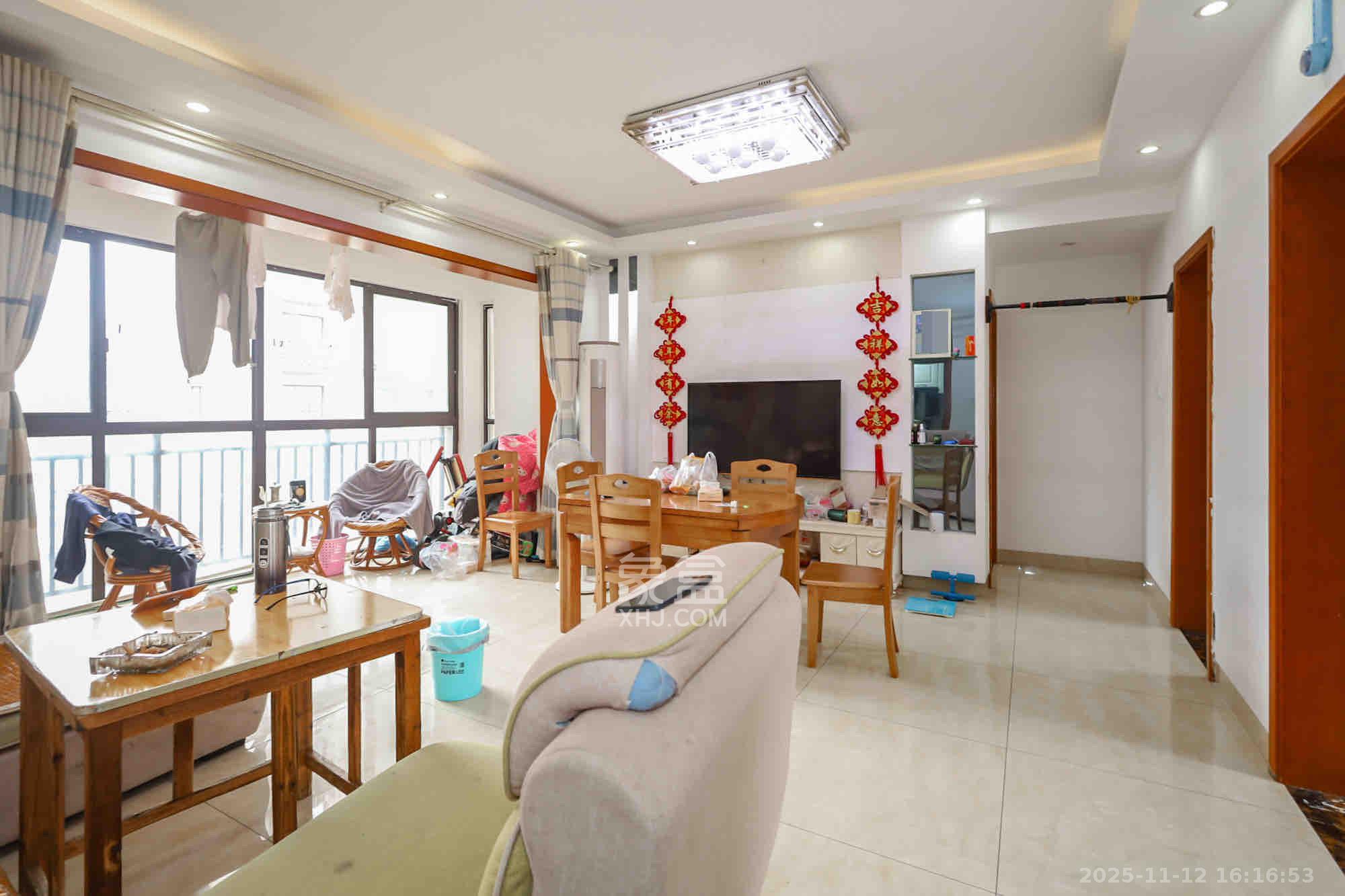 钰龙天下二期（钰龙佳园）  4室2厅2卫    3200.0元/月室内图