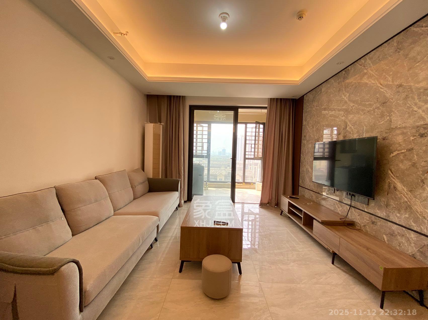 万科魅力之城天阔里  3室2厅2卫    2500.0元/月室内图1